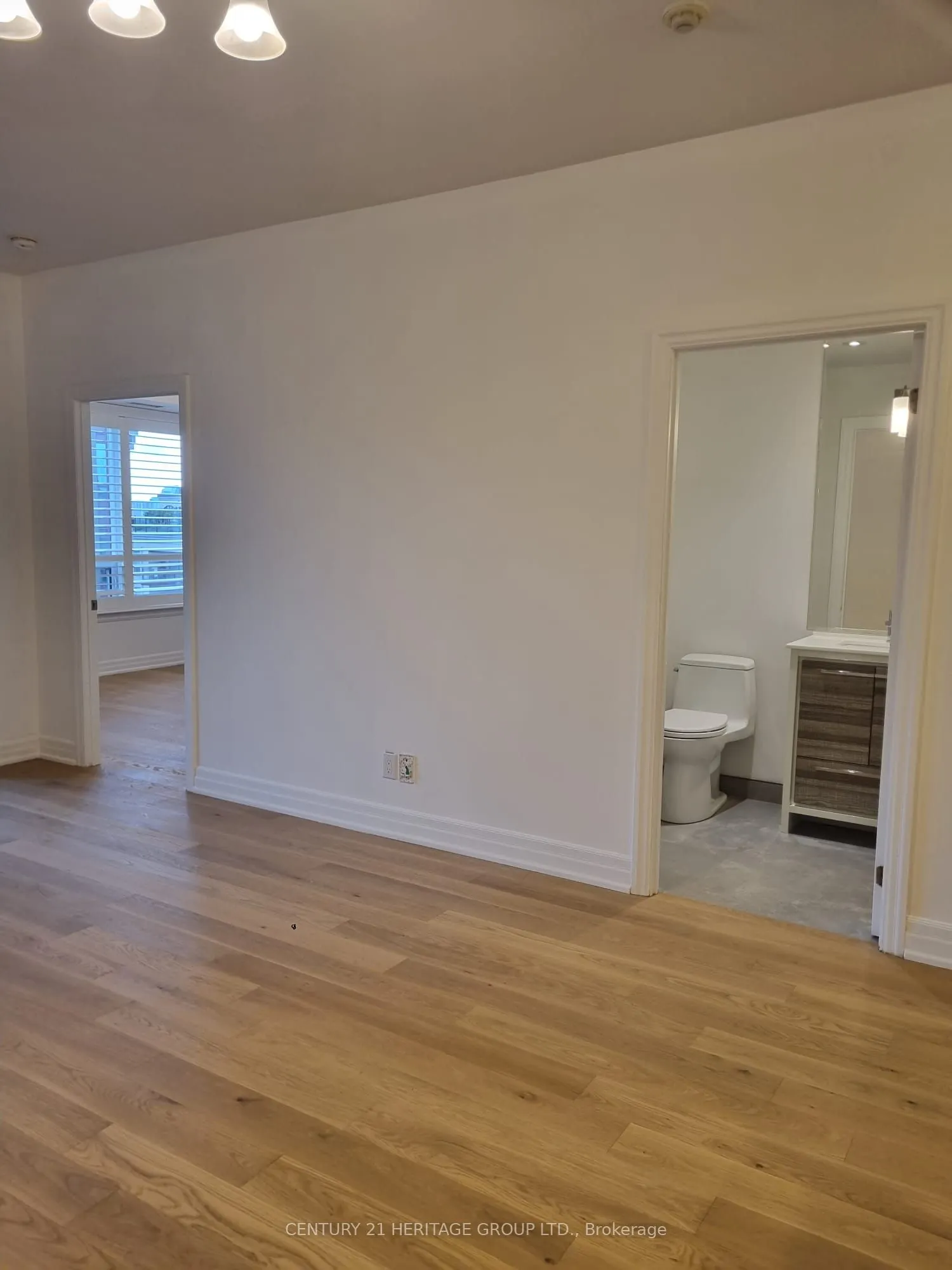 23 Rean Drive, #707