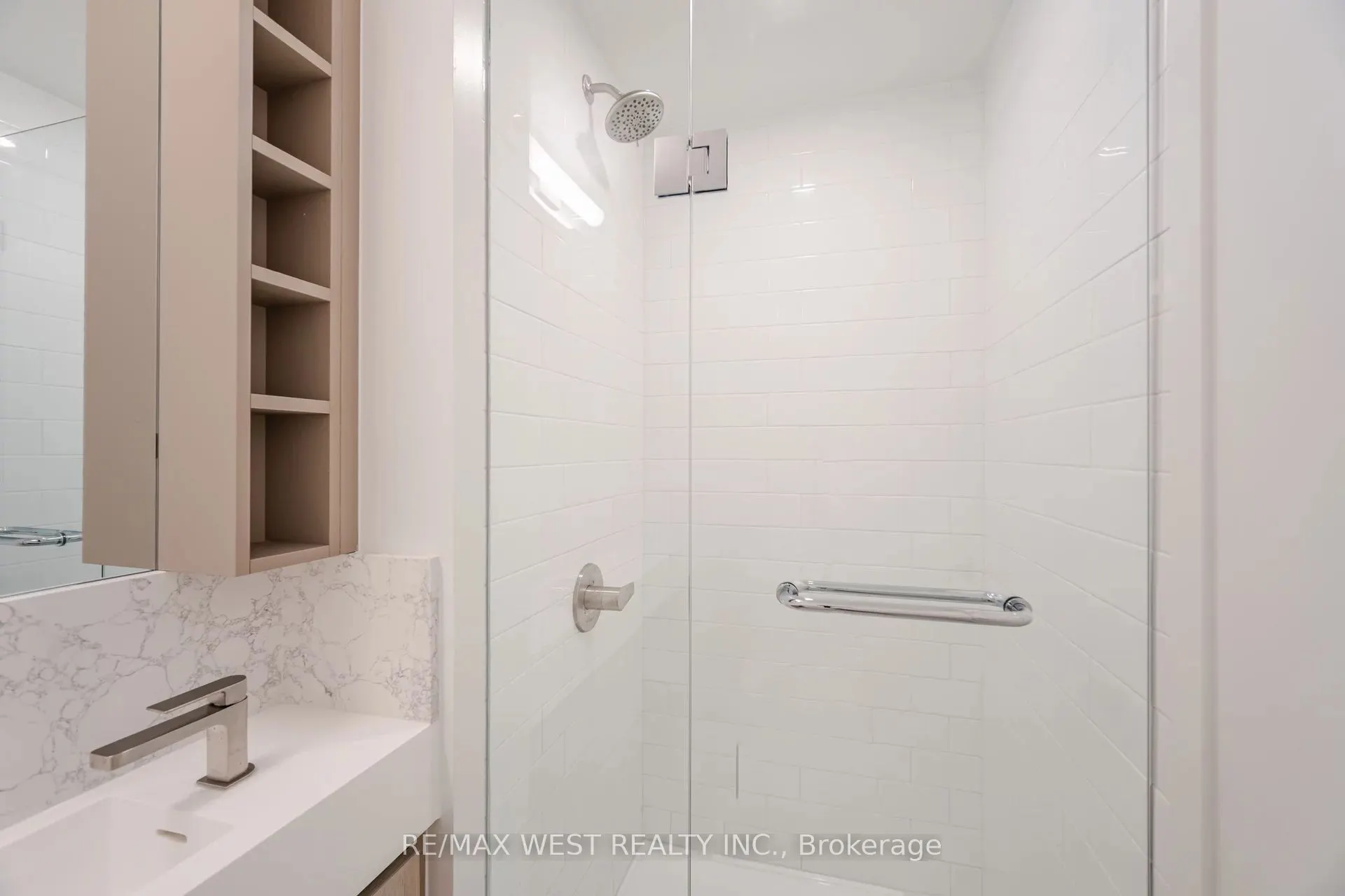319 Jarvis Street, #4609