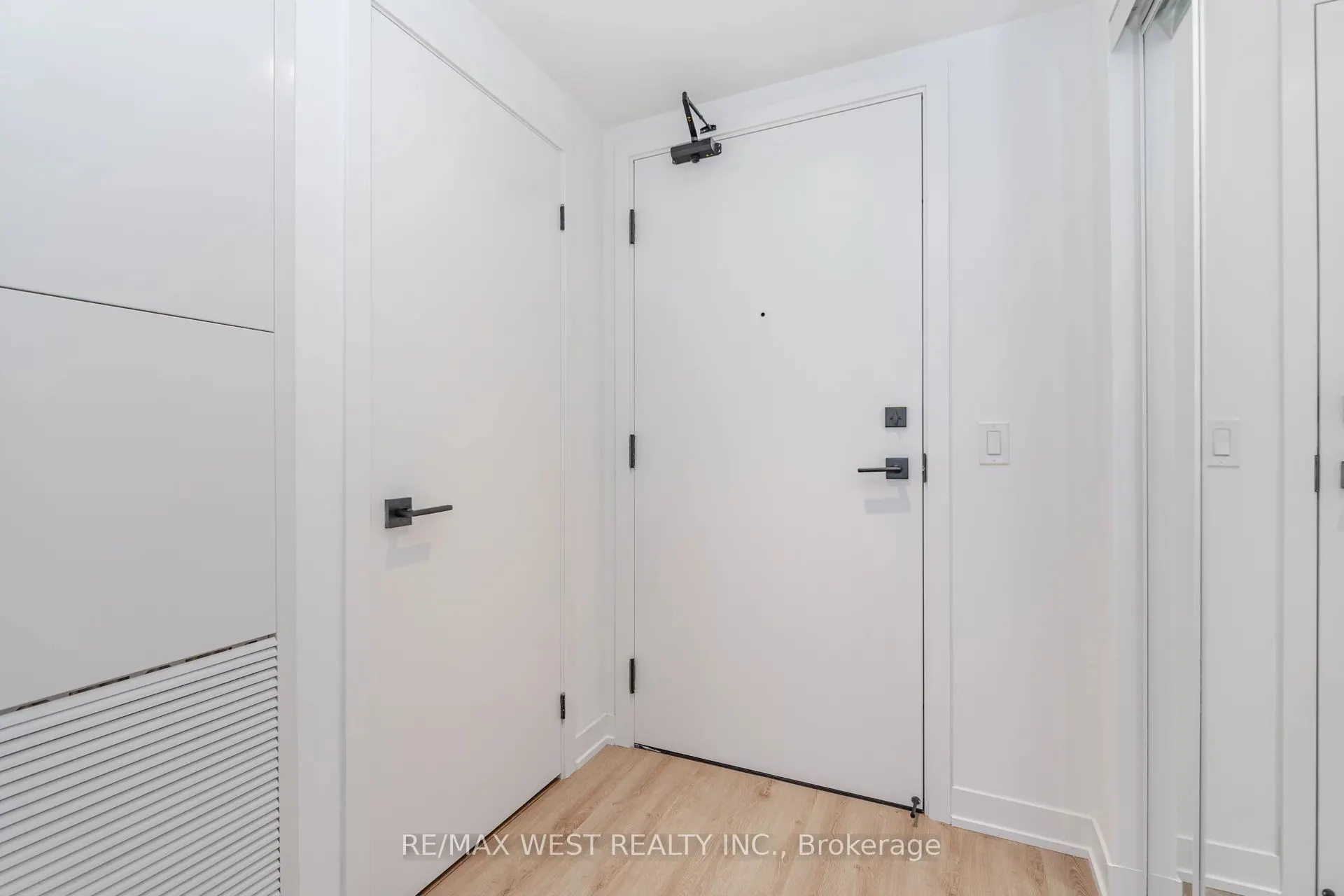319 Jarvis Street, #4609