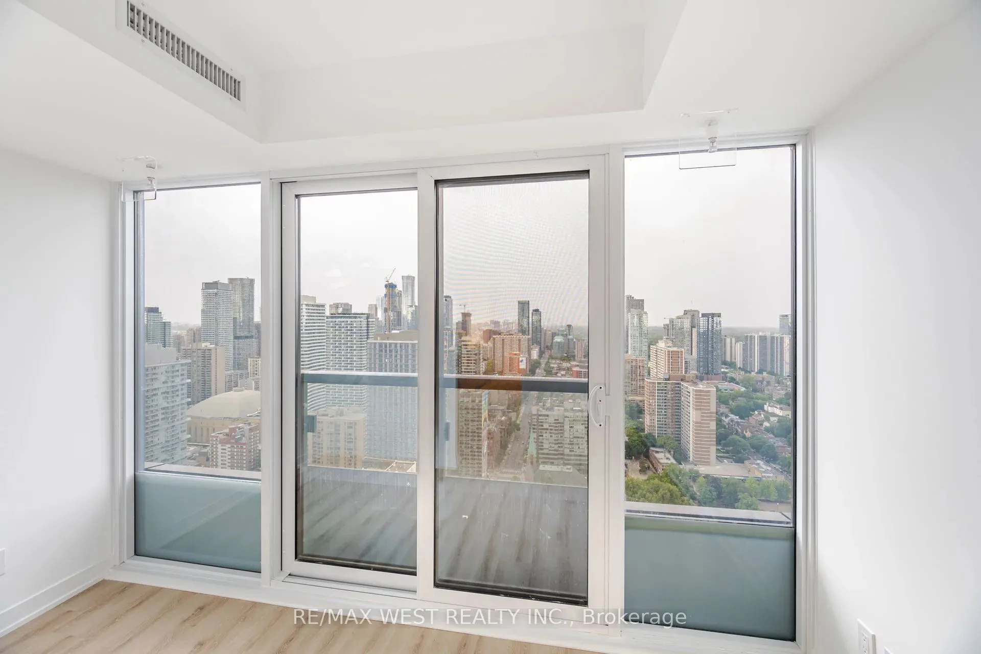 319 Jarvis Street, #4609