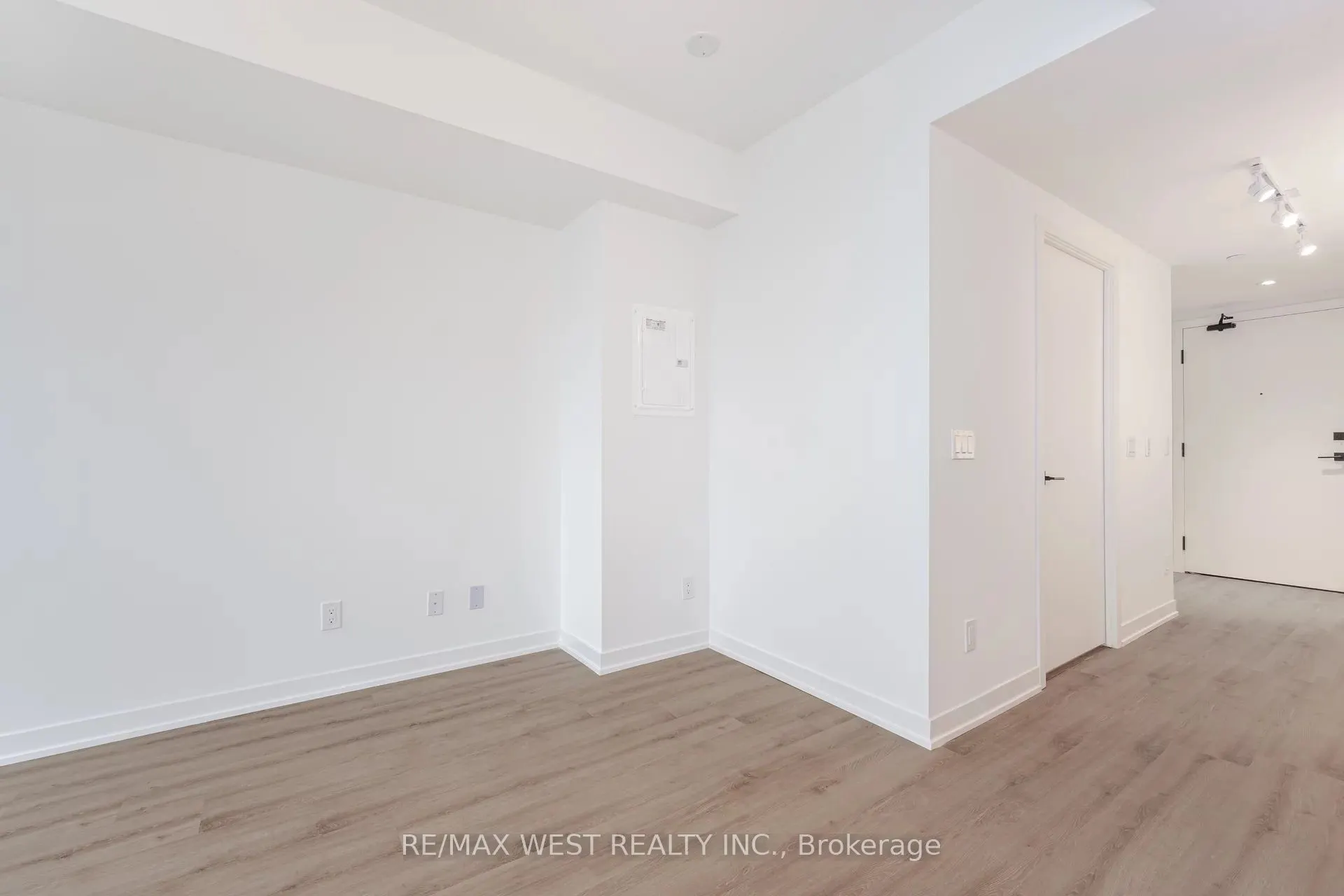 319 Jarvis Street, #4609