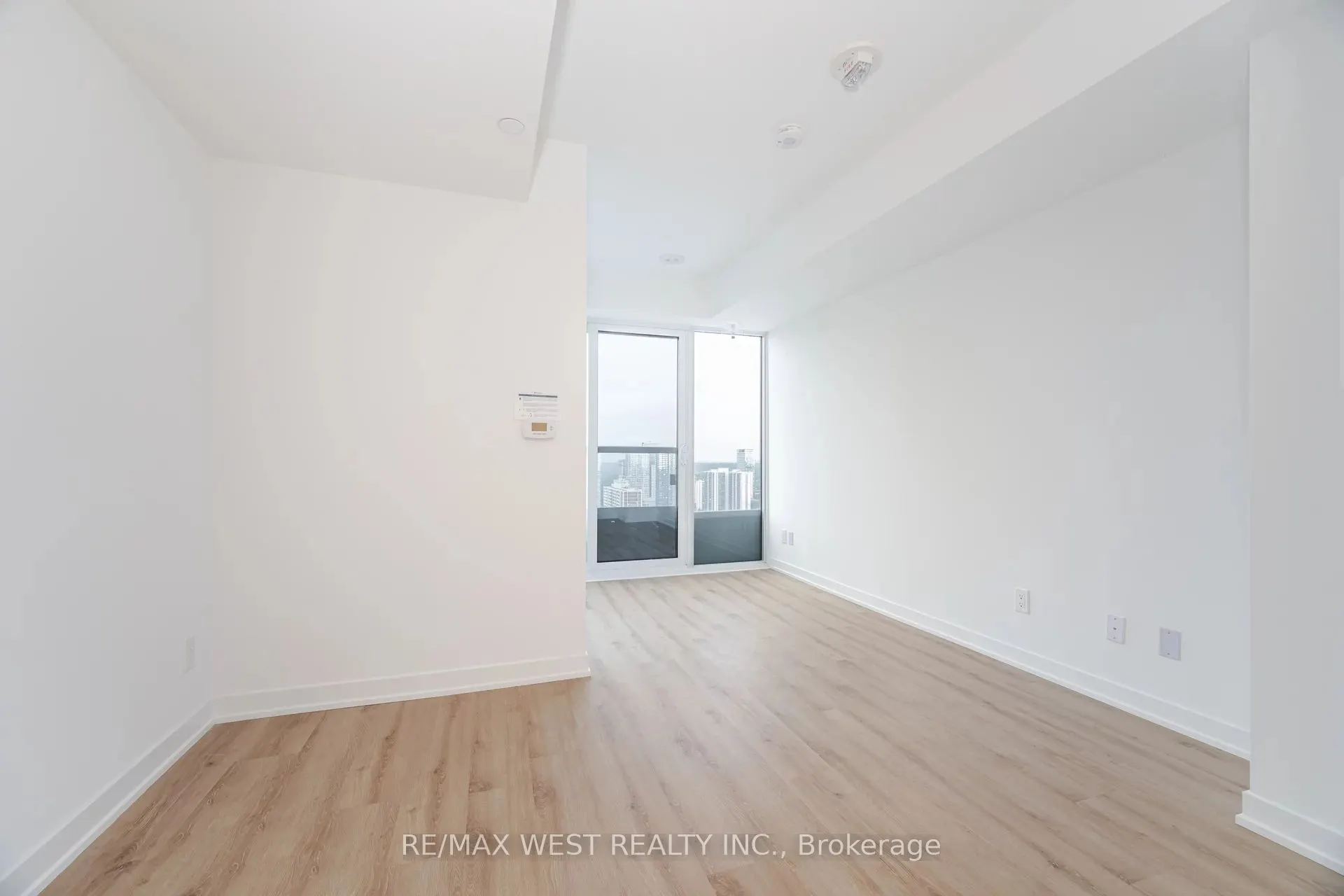 319 Jarvis Street, #4609