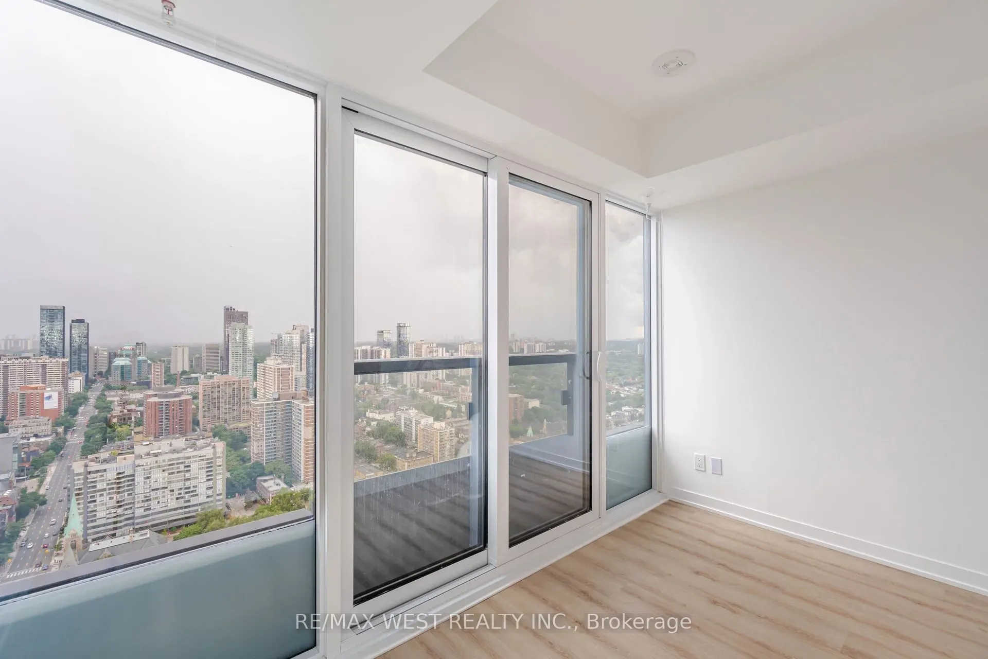 319 Jarvis Street, #4609