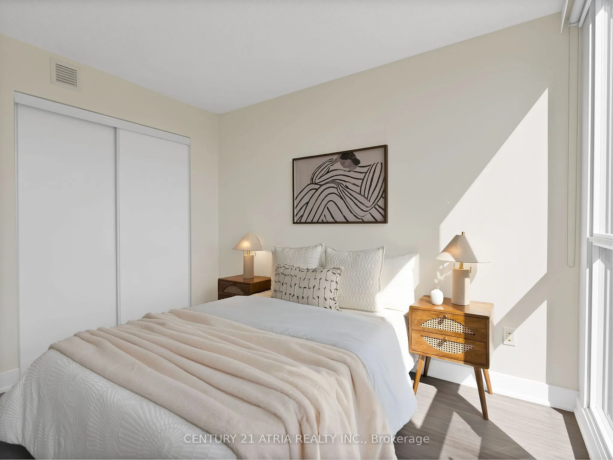23 Sheppard Avenue E, #609