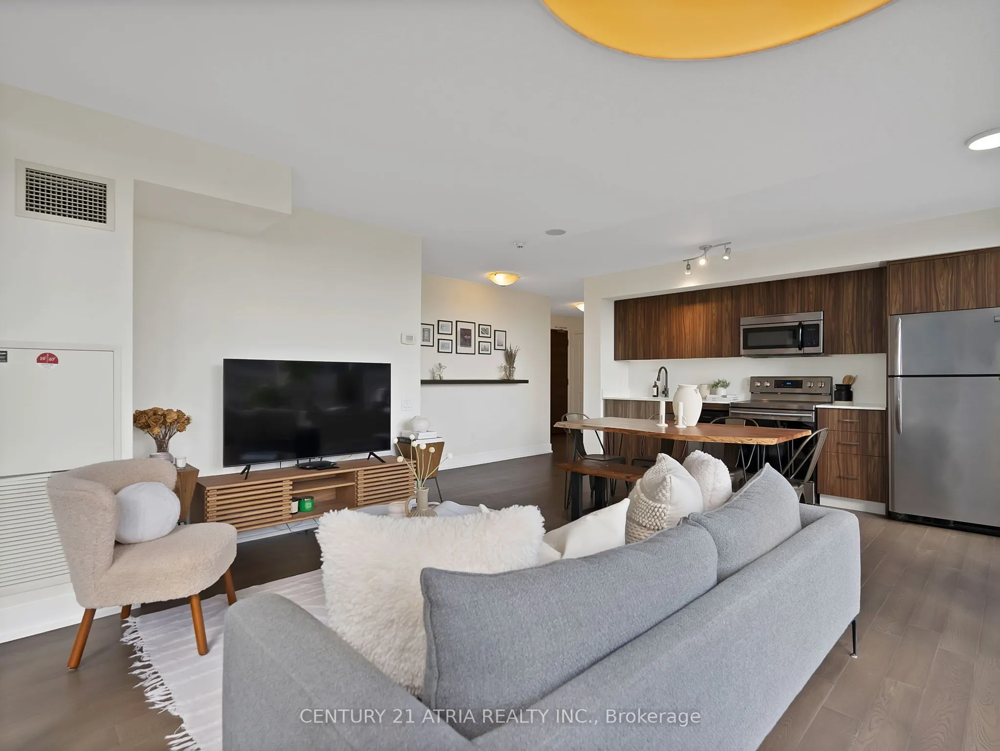 23 Sheppard Avenue E, #609