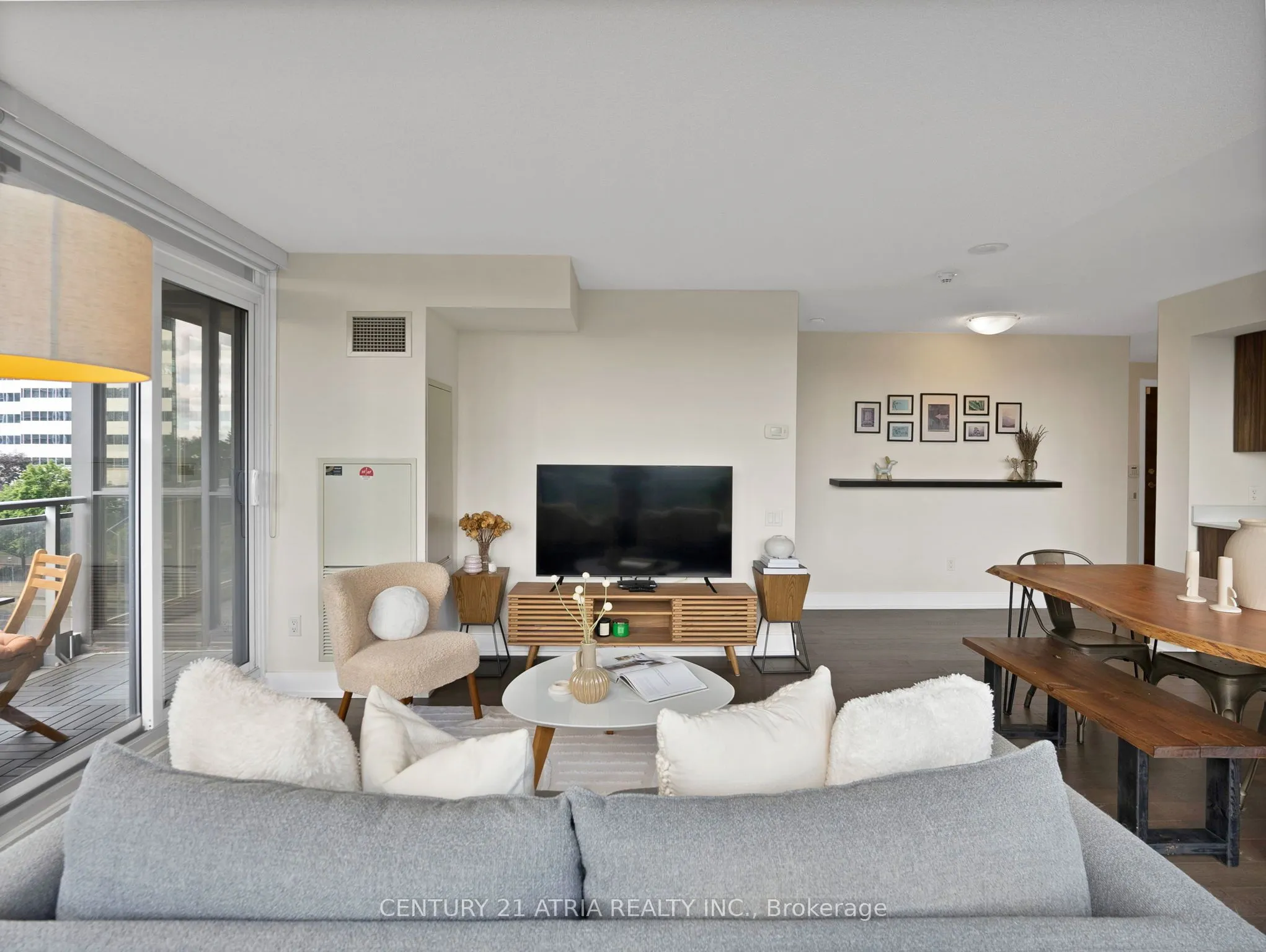 23 Sheppard Avenue E, #609