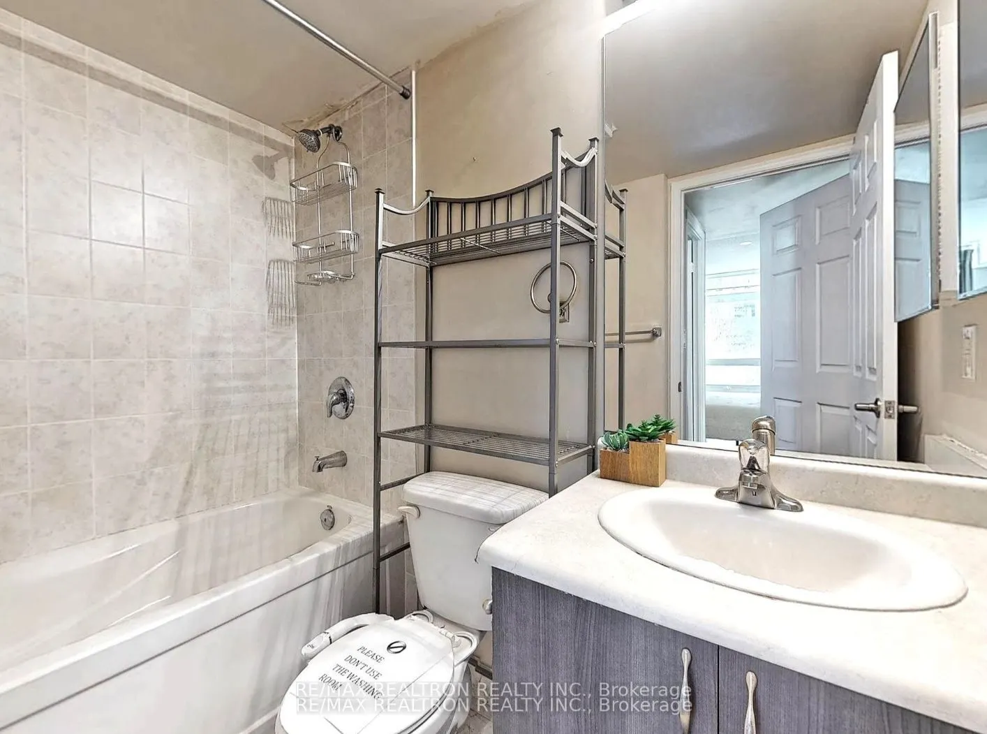 35 Hollywood Avenue, #509