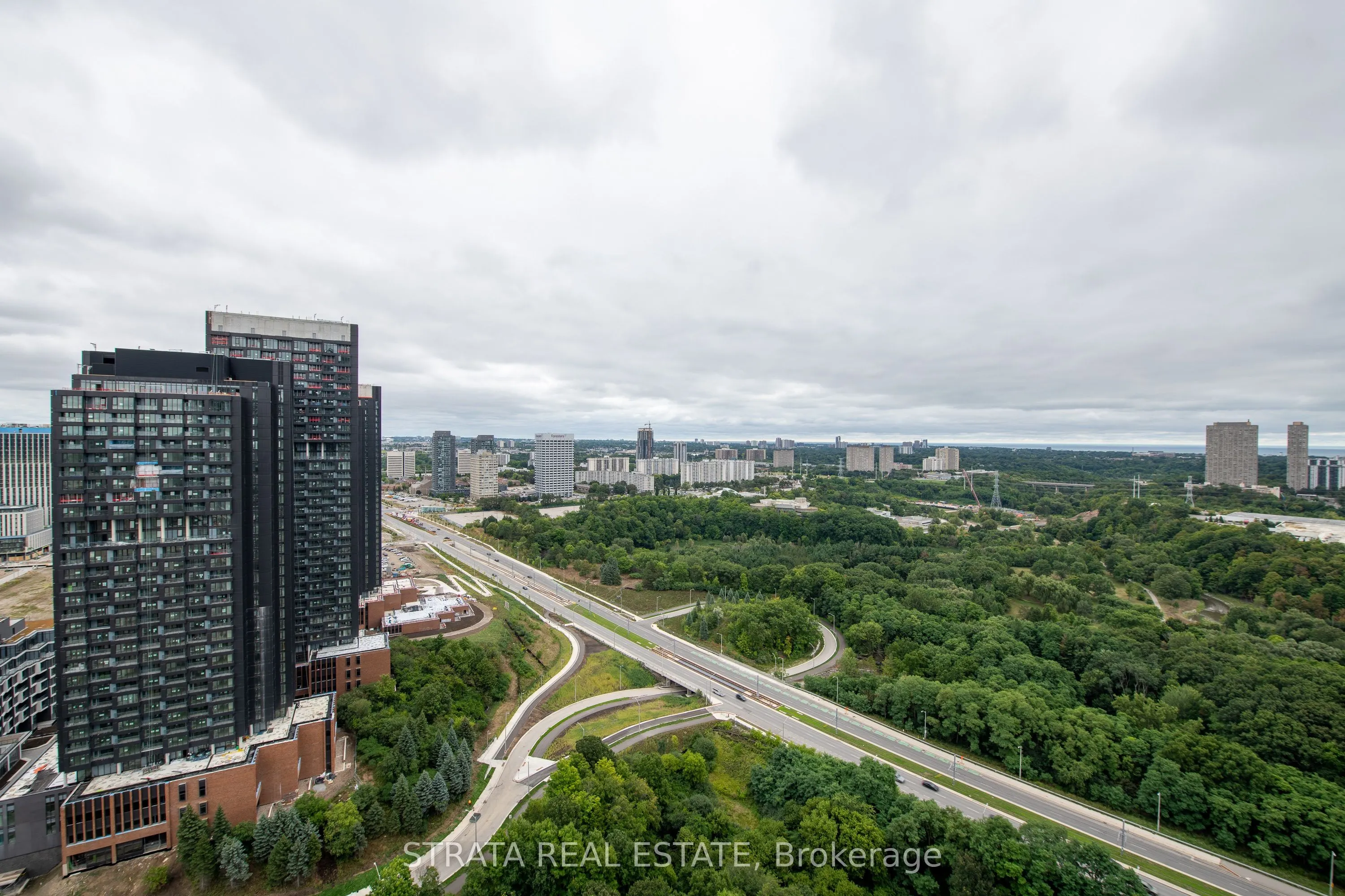 30 Inn On the Park Drive, #3007