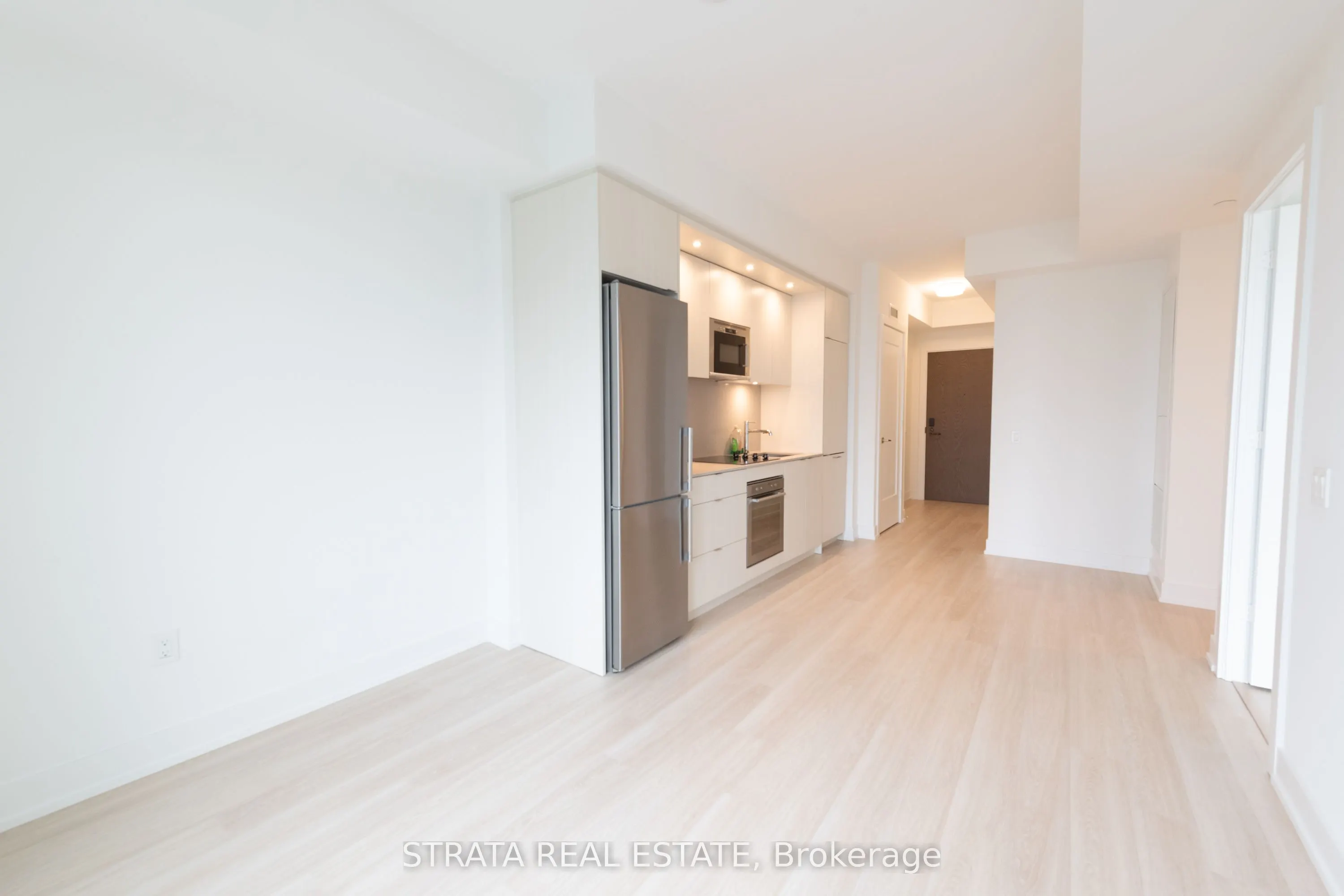 30 Inn On the Park Drive, #3007