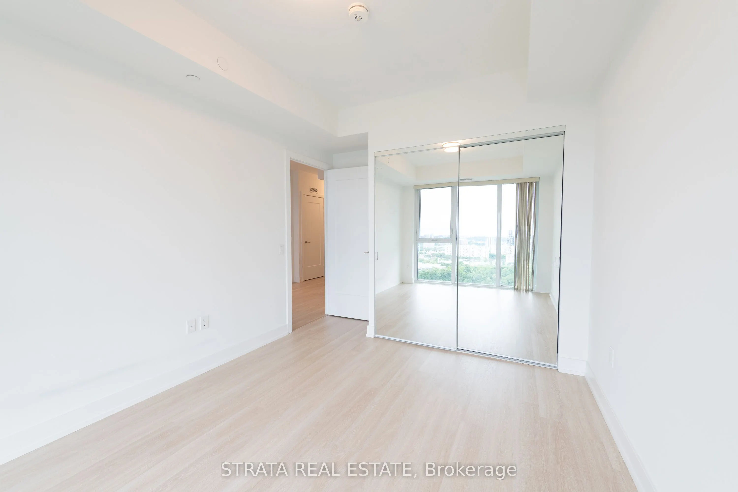 30 Inn On the Park Drive, #3007