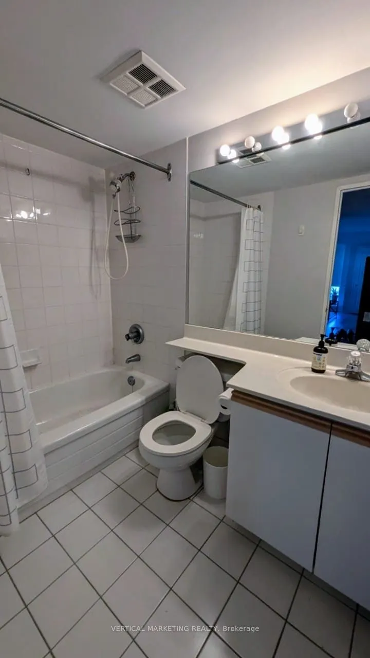 35 Empress Avenue, #PH205