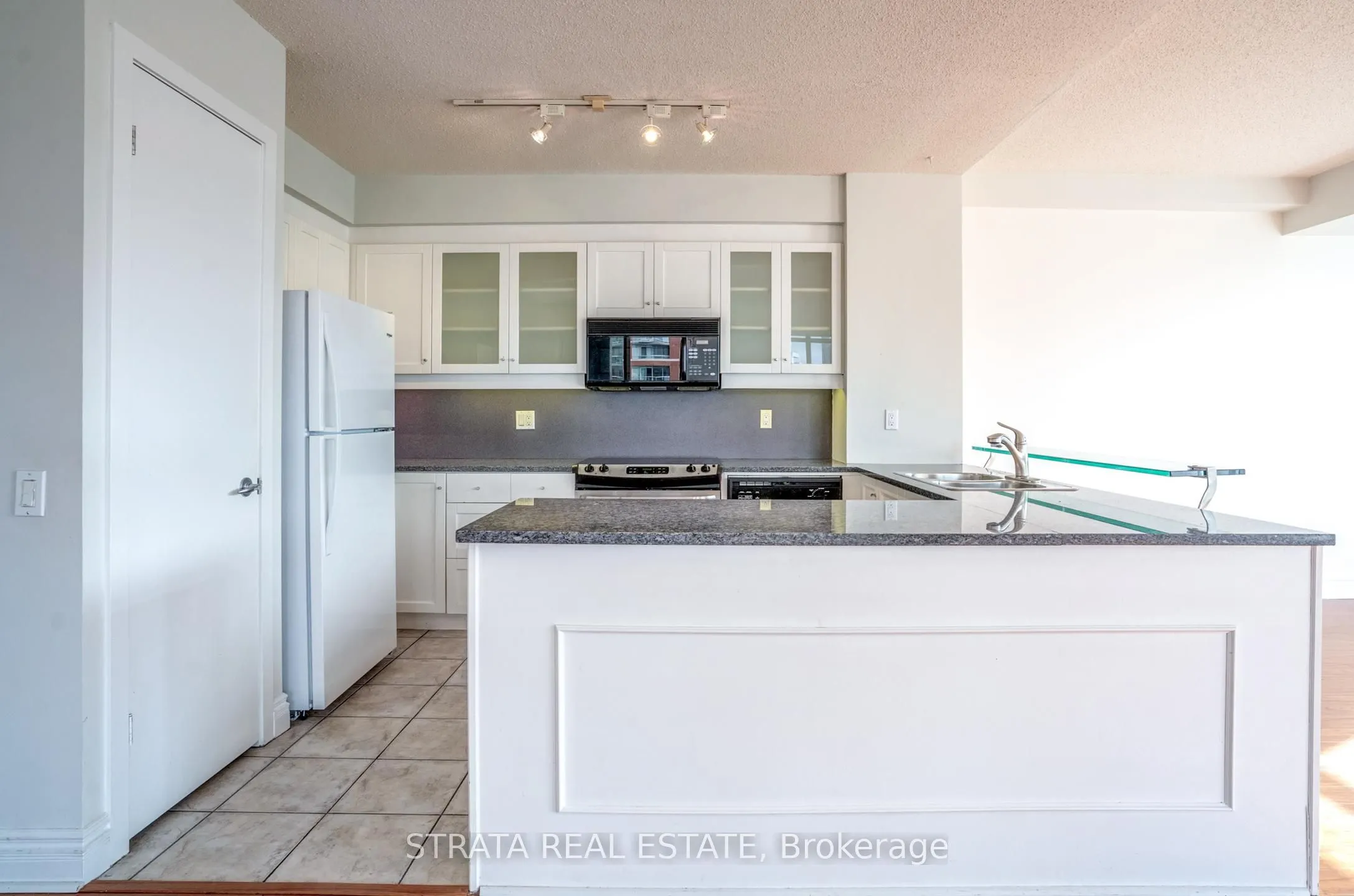 500 Queens Quay W, #402W