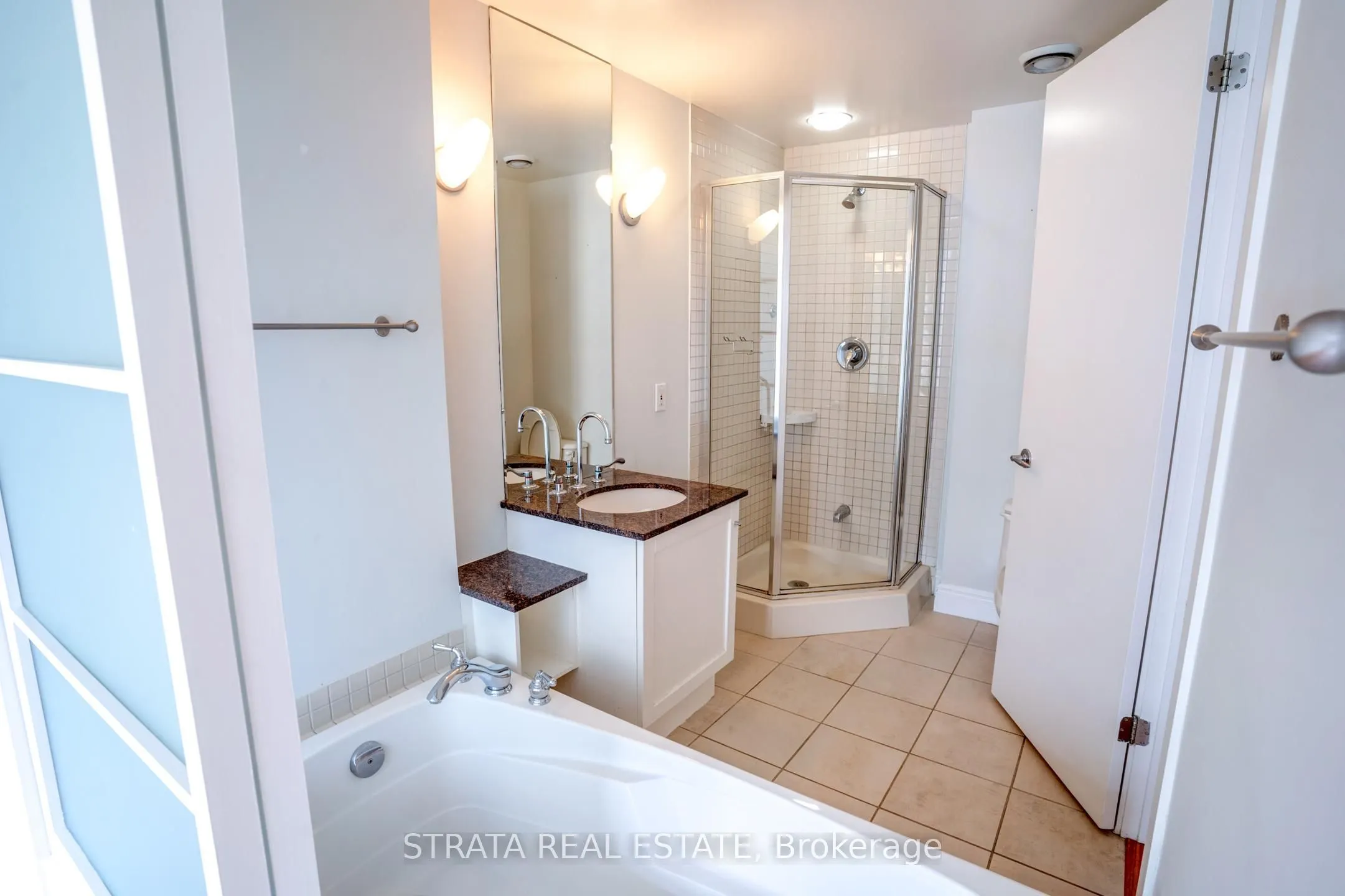 500 Queens Quay W, #402W