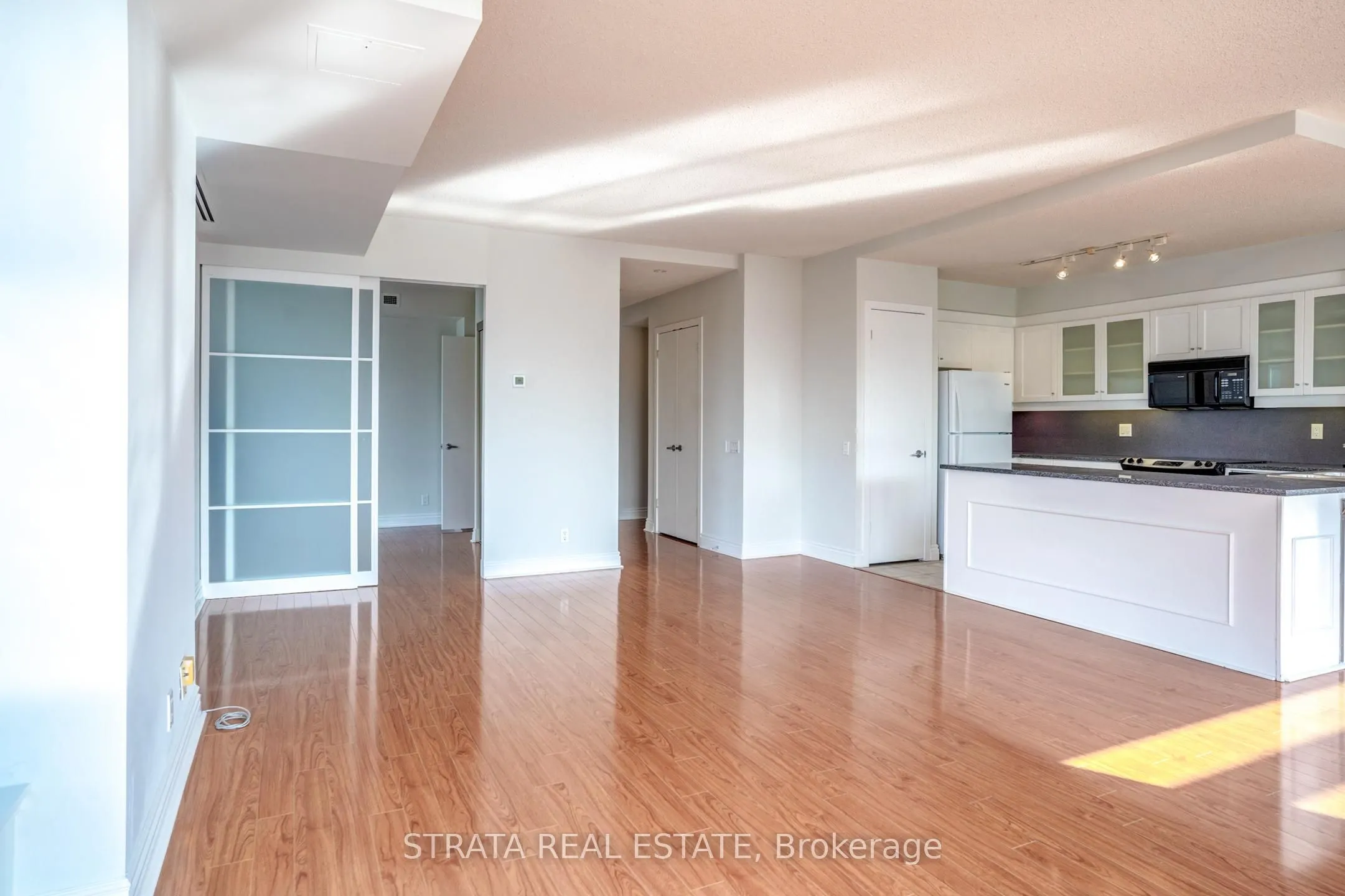 500 Queens Quay W, #402W