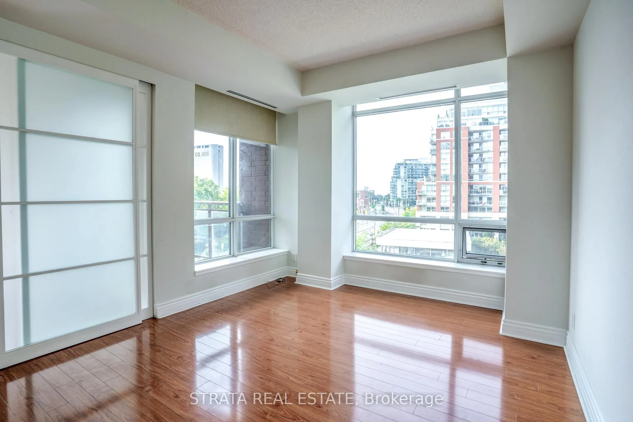 500 Queens Quay W, #402W