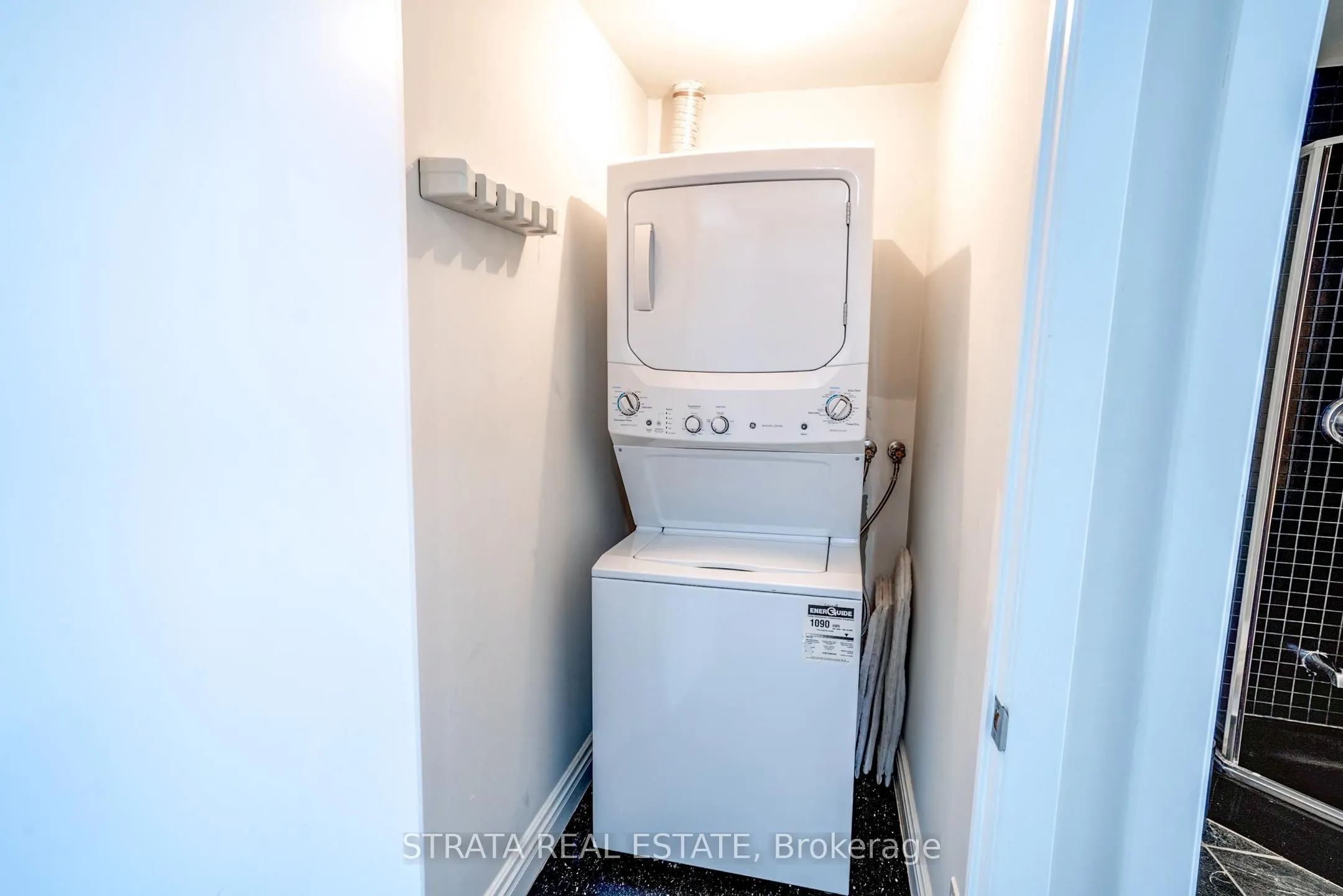 500 Queens Quay W, #402W
