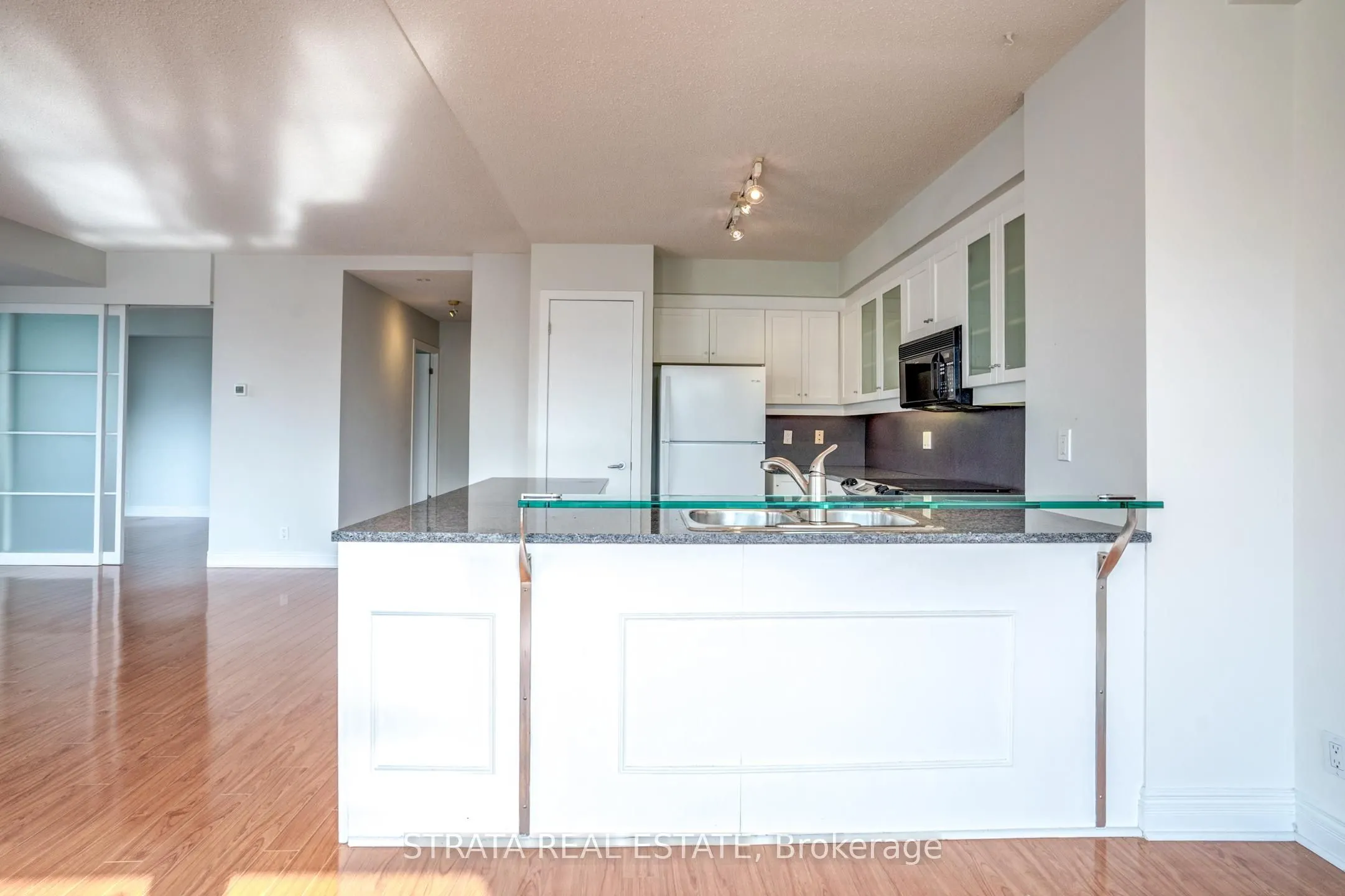 500 Queens Quay W, #402W