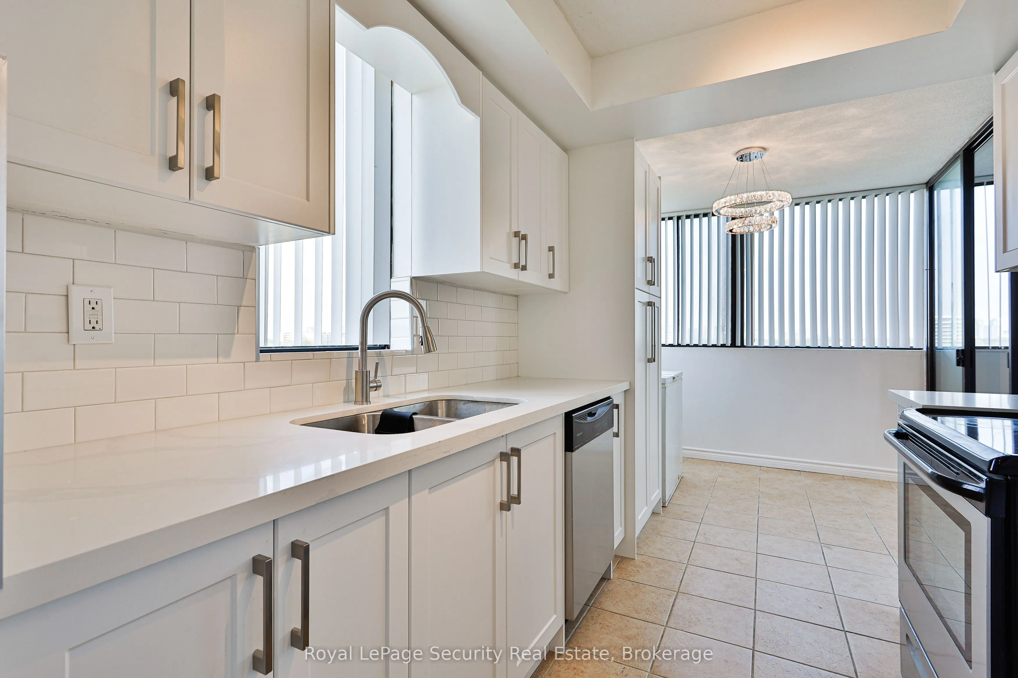 133 Torresdale Avenue, #907