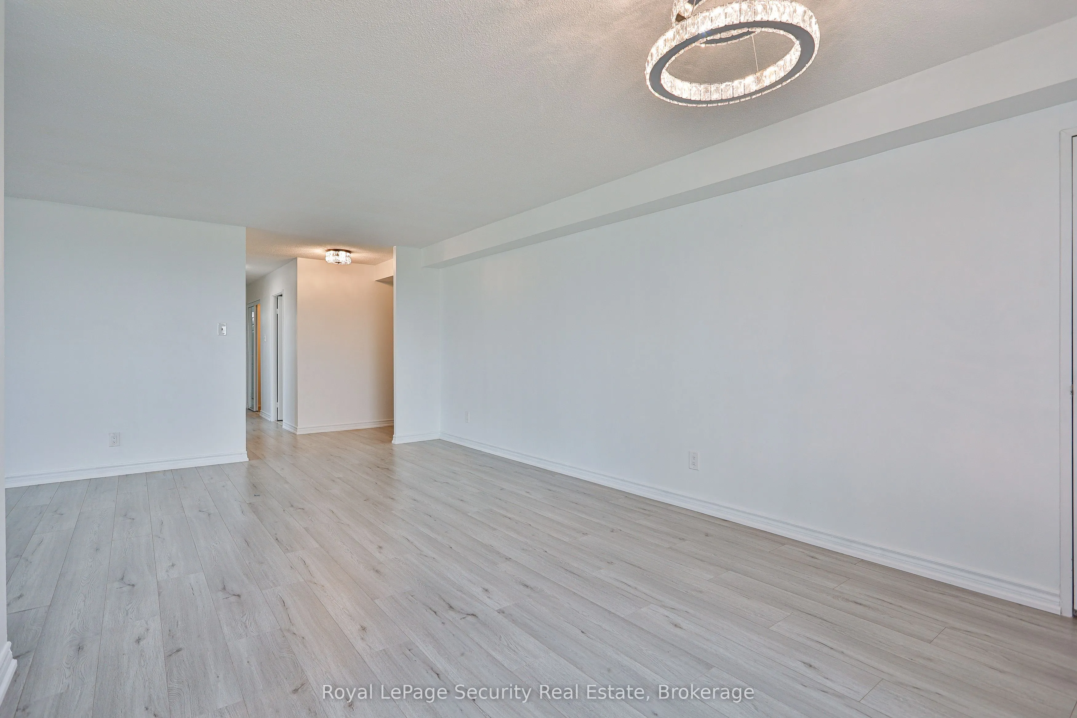 133 Torresdale Avenue, #907