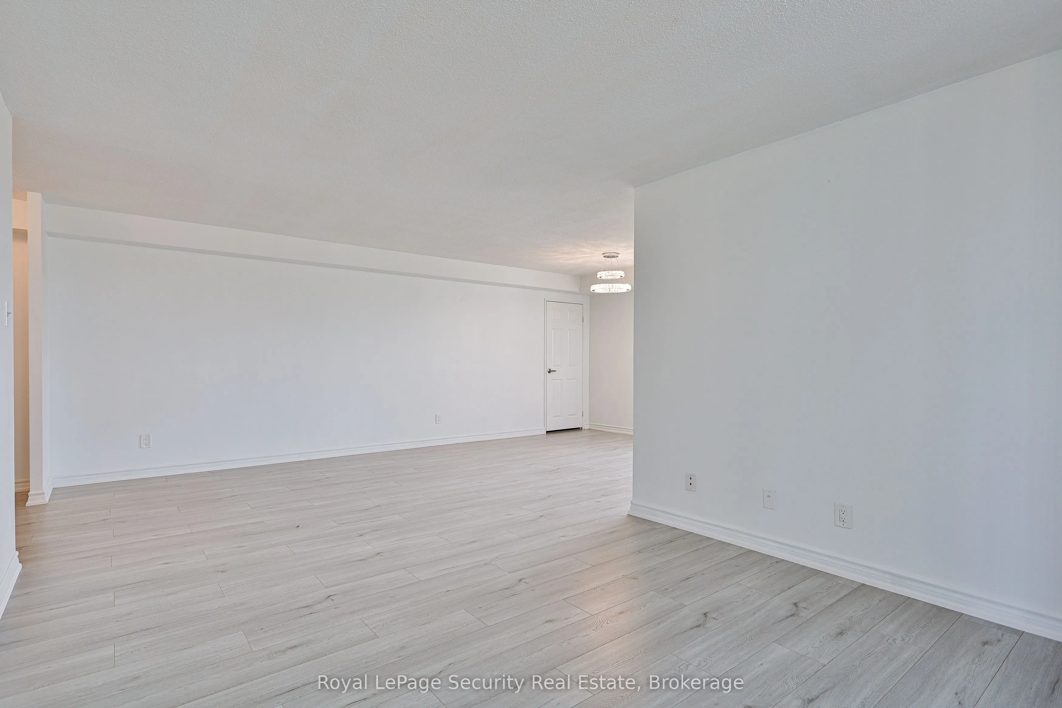 133 Torresdale Avenue, #907