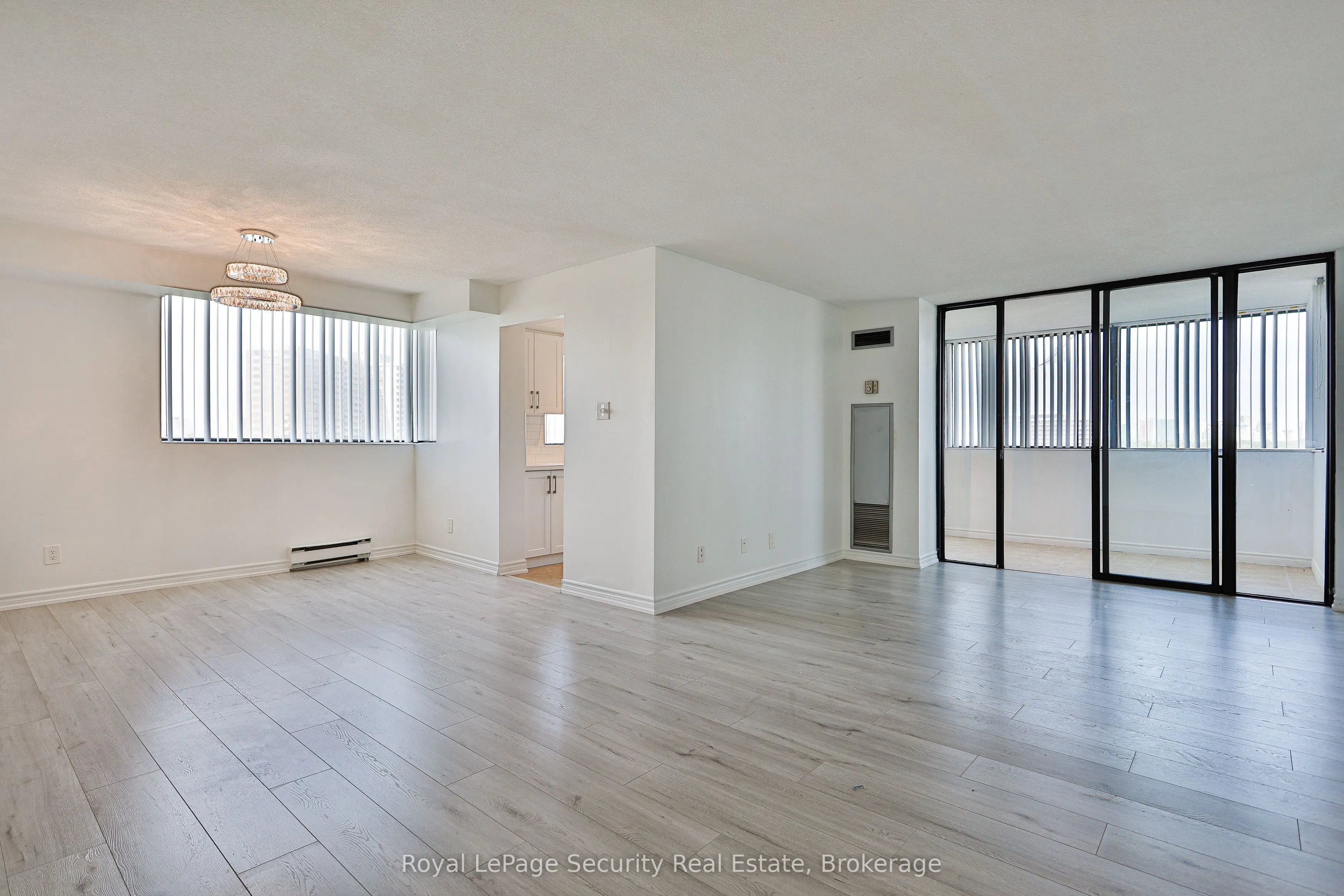 133 Torresdale Avenue, #907