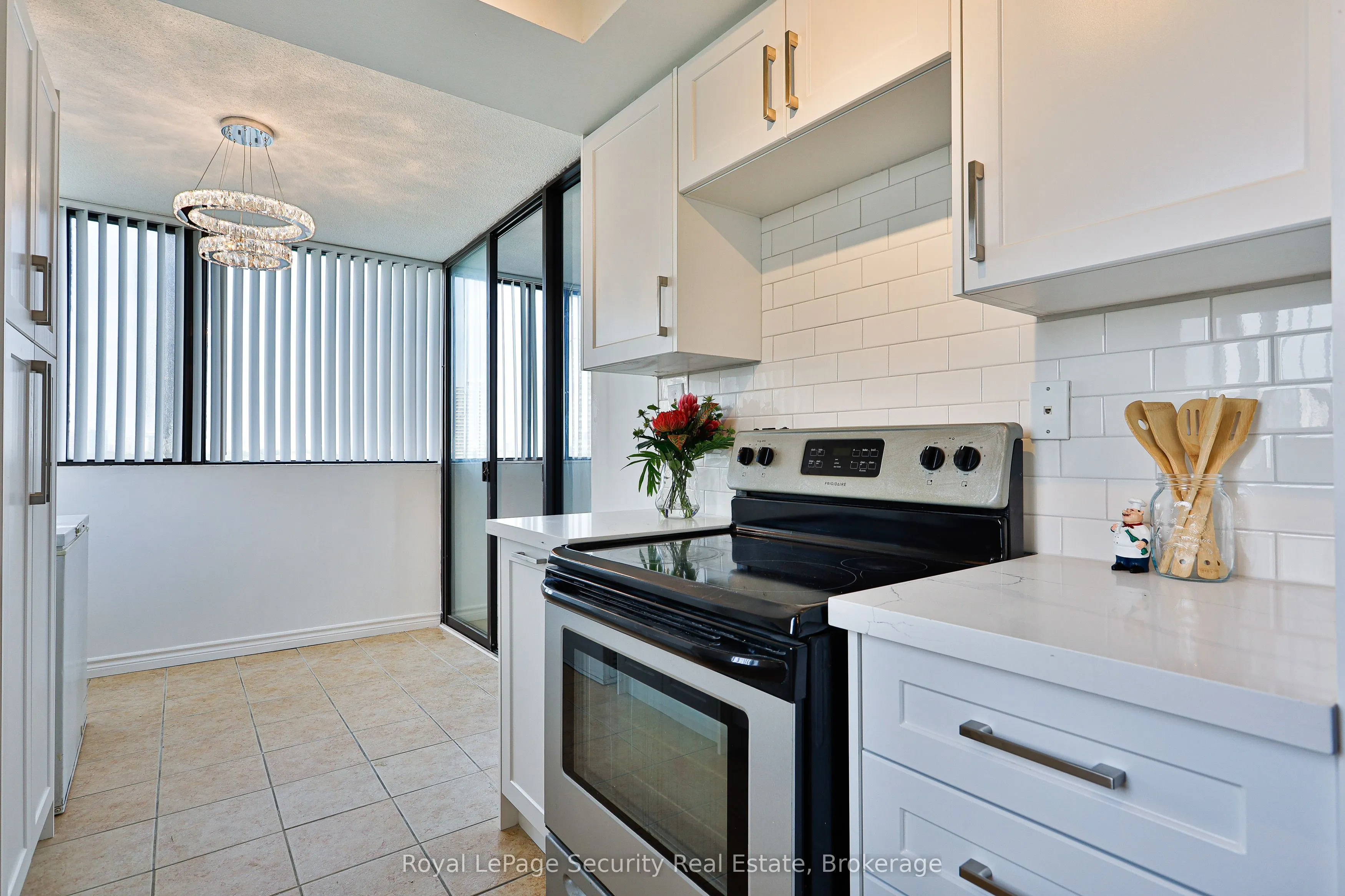 133 Torresdale Avenue, #907