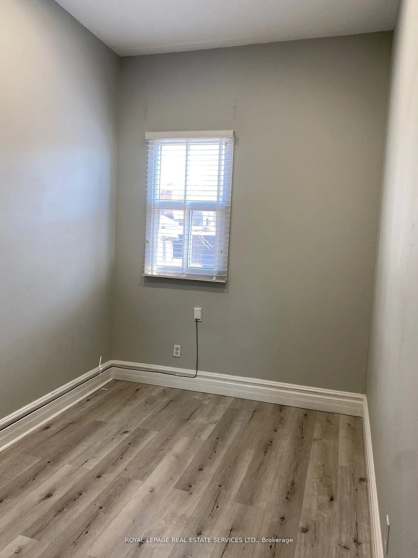 206 Carlton Street, #303