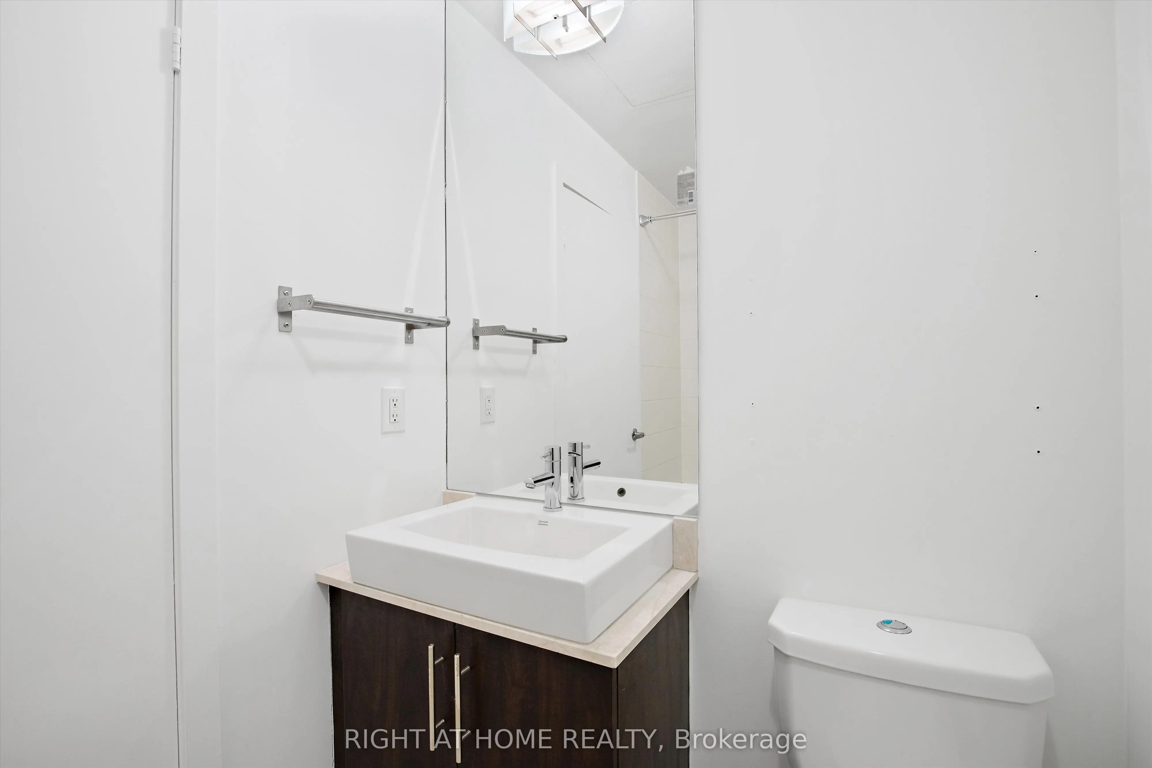 65 Bremner Boulevard, #2403