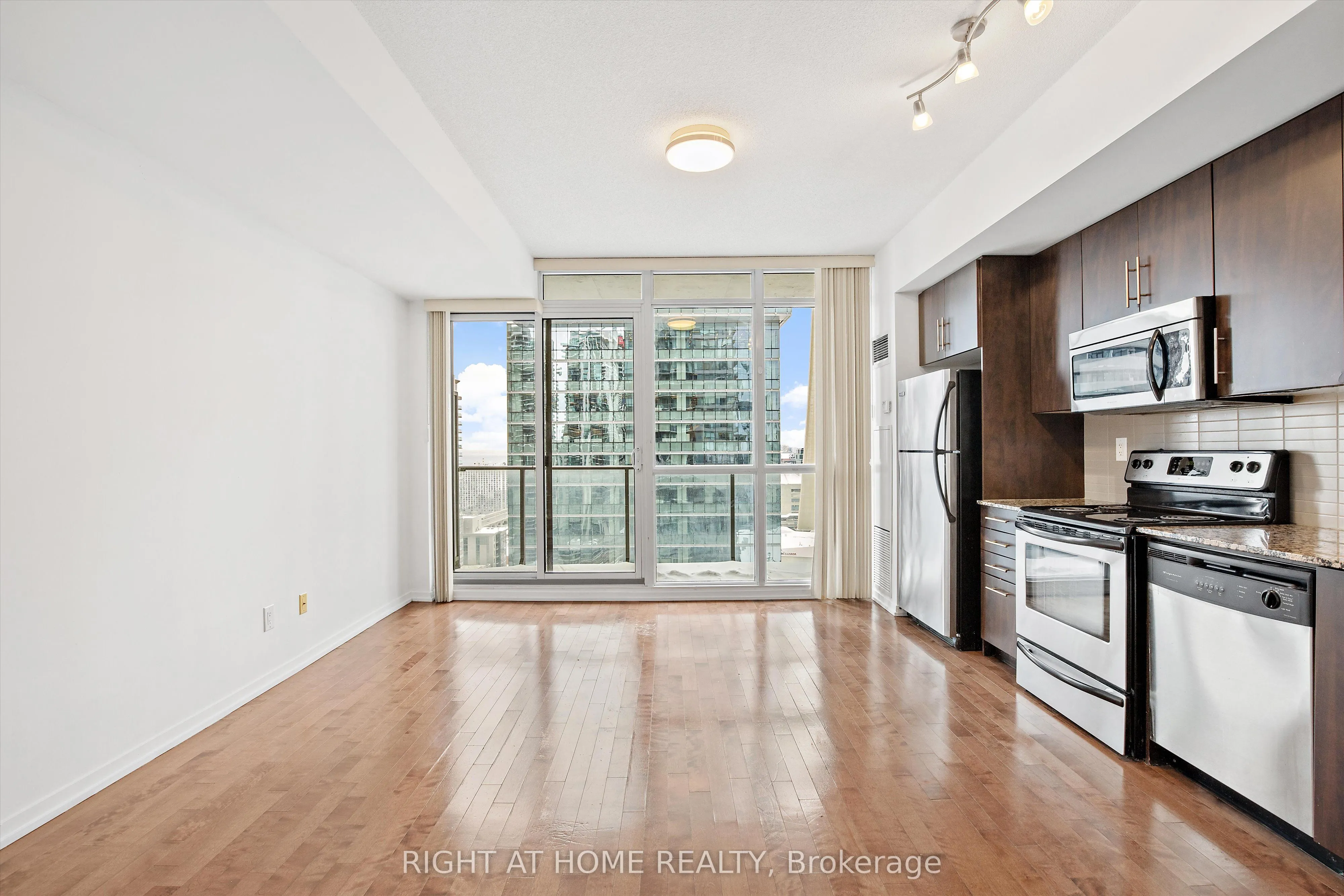 65 Bremner Boulevard, #2403