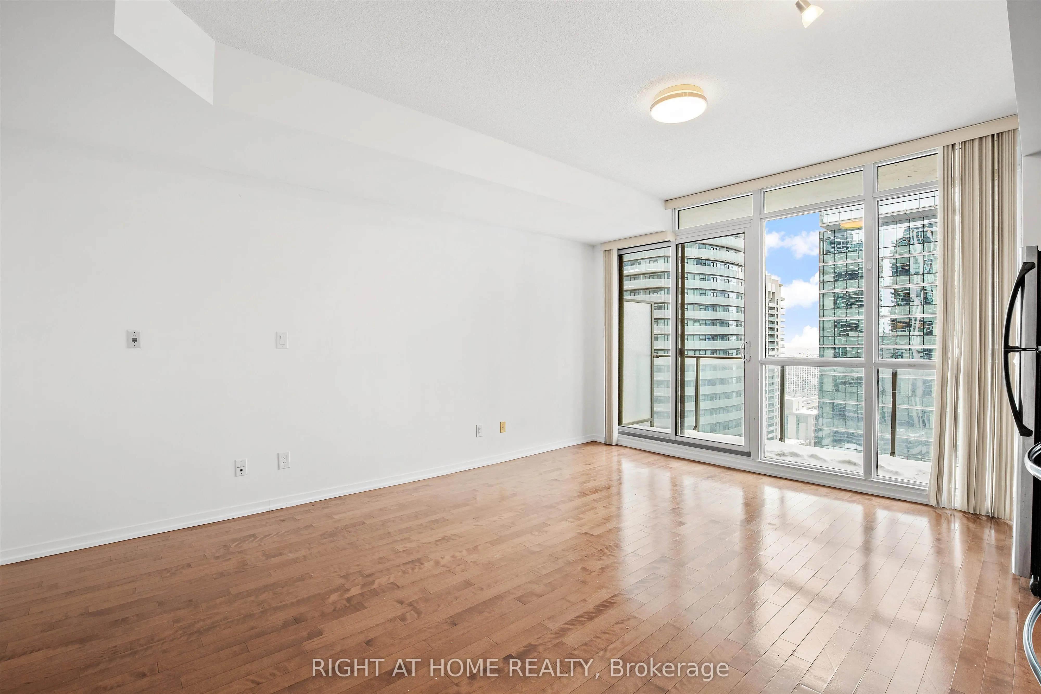 65 Bremner Boulevard, #2403