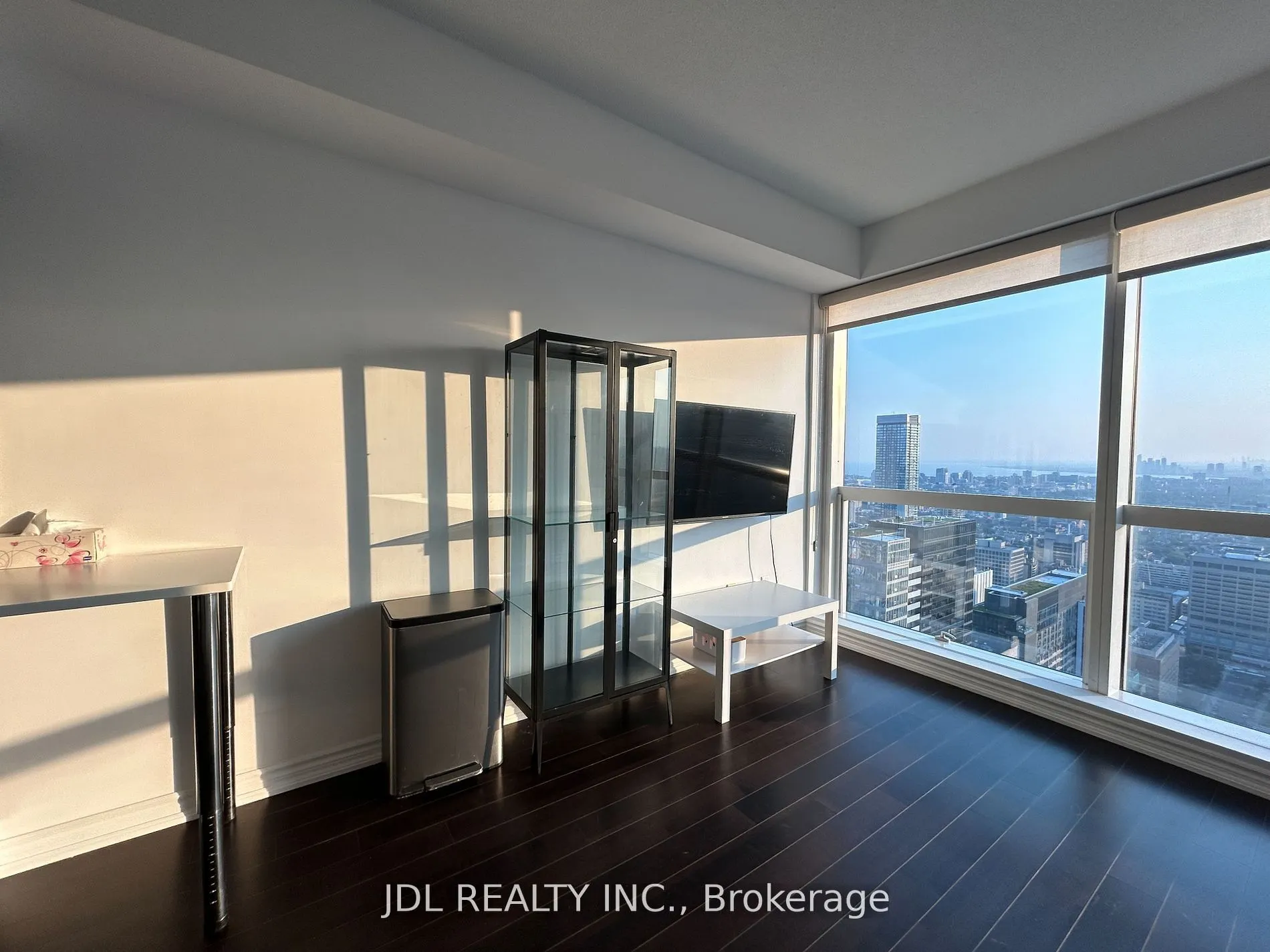 386 Yonge Street, #5012