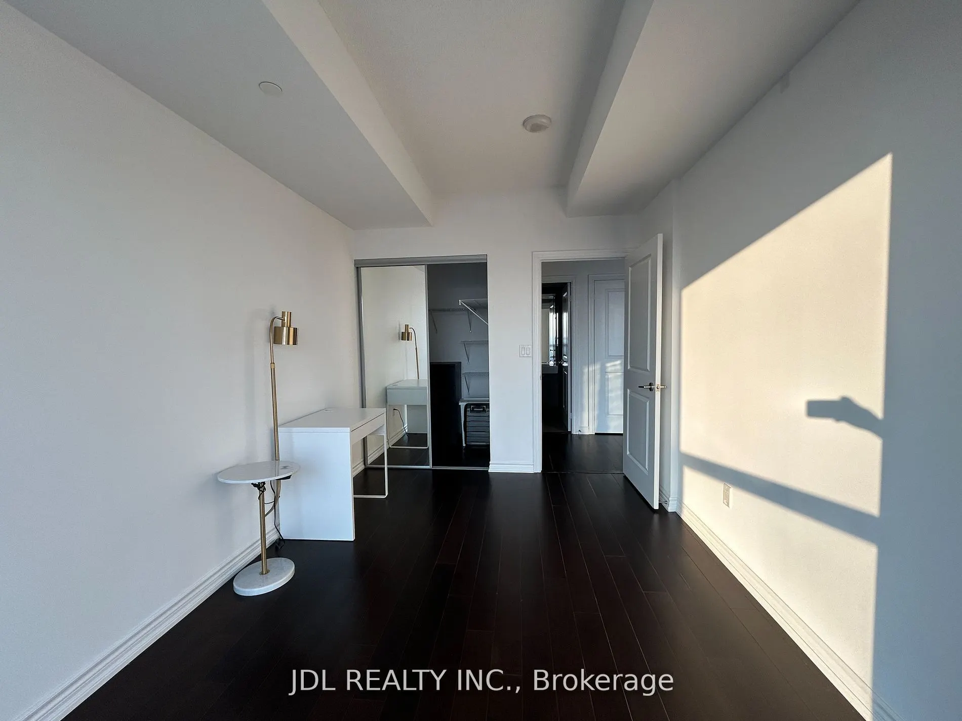 386 Yonge Street, #5012