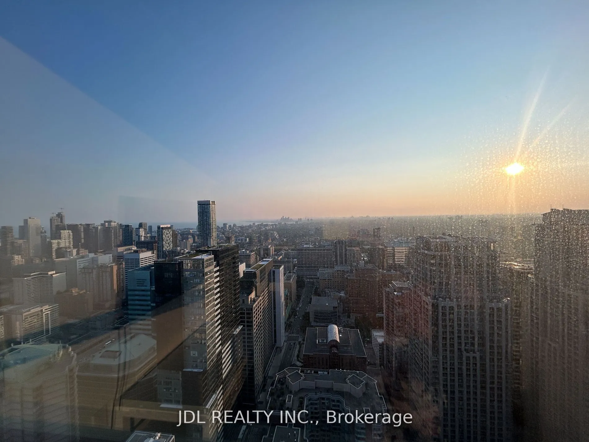 386 Yonge Street, #5012