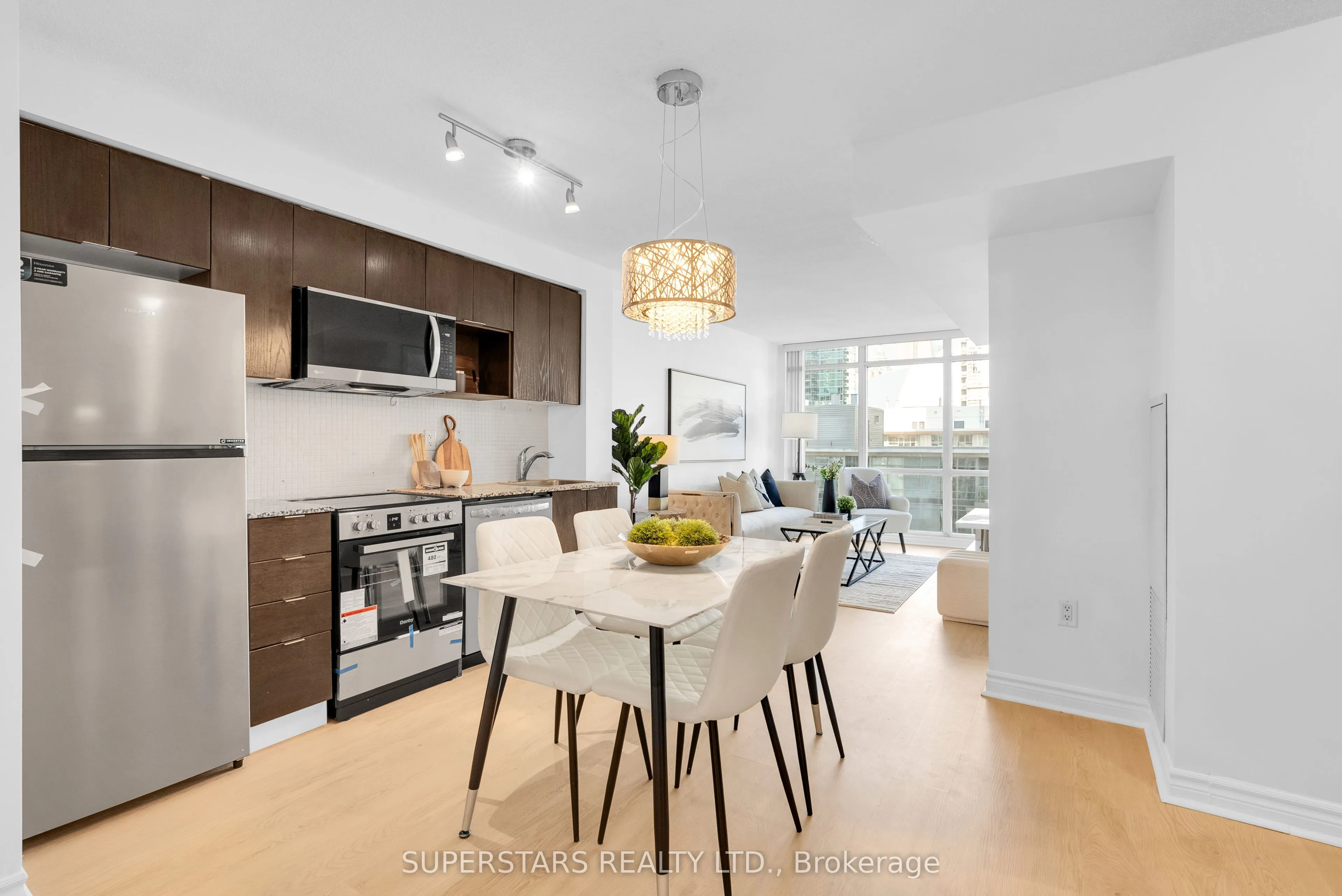 15 Fort York Boulevard, #1008