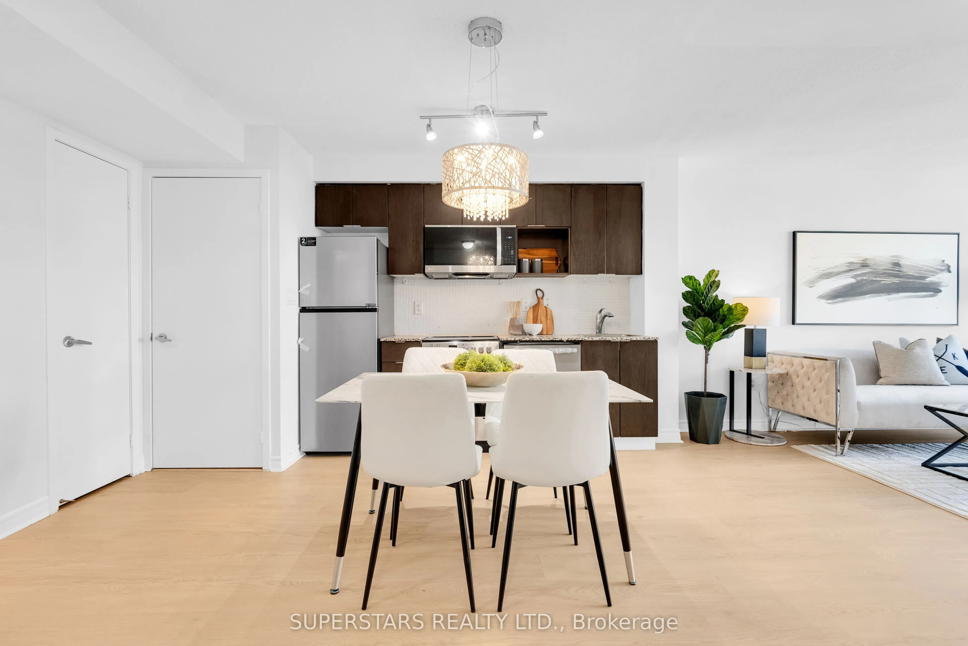 15 Fort York Boulevard, #1008