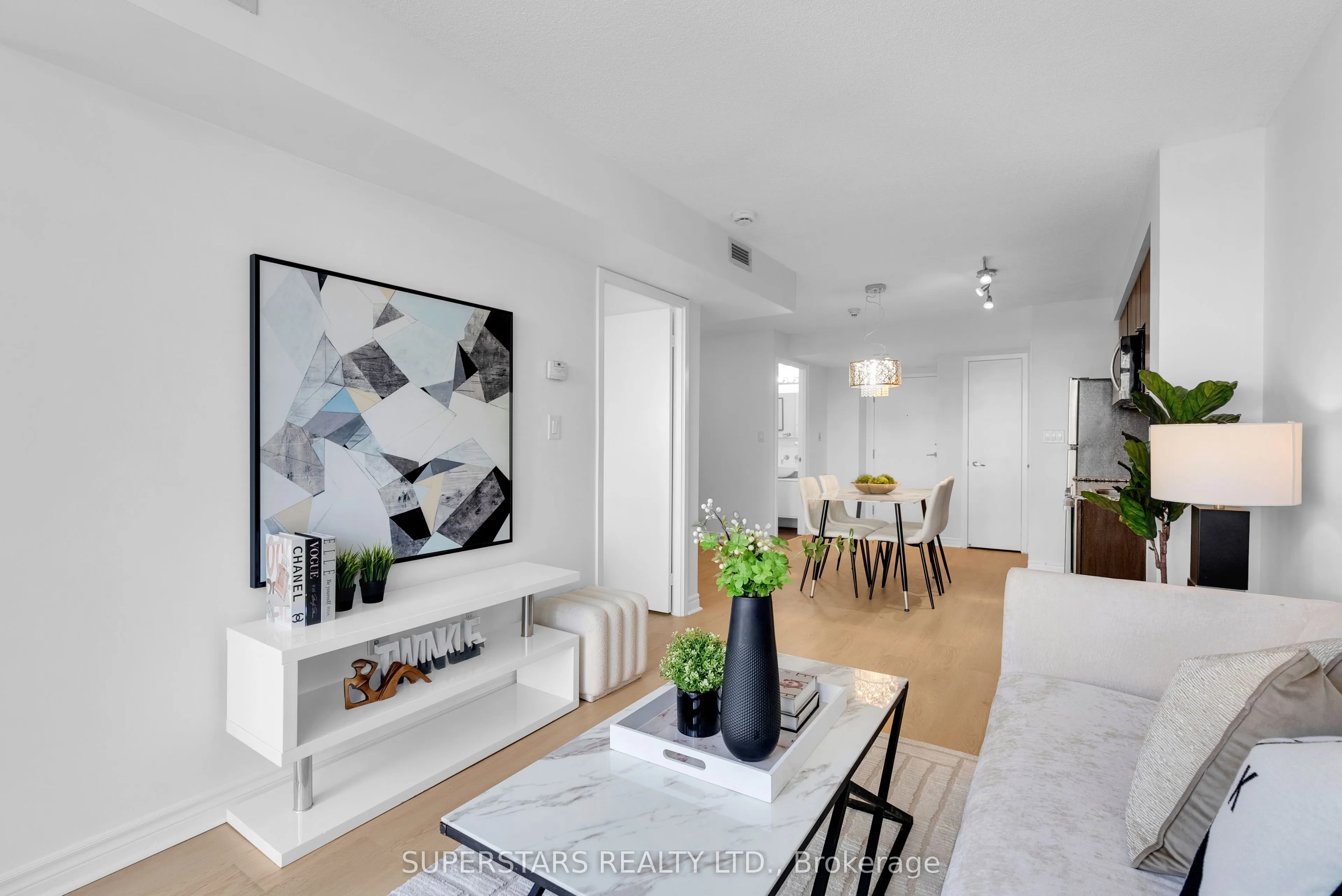 15 Fort York Boulevard, #1008