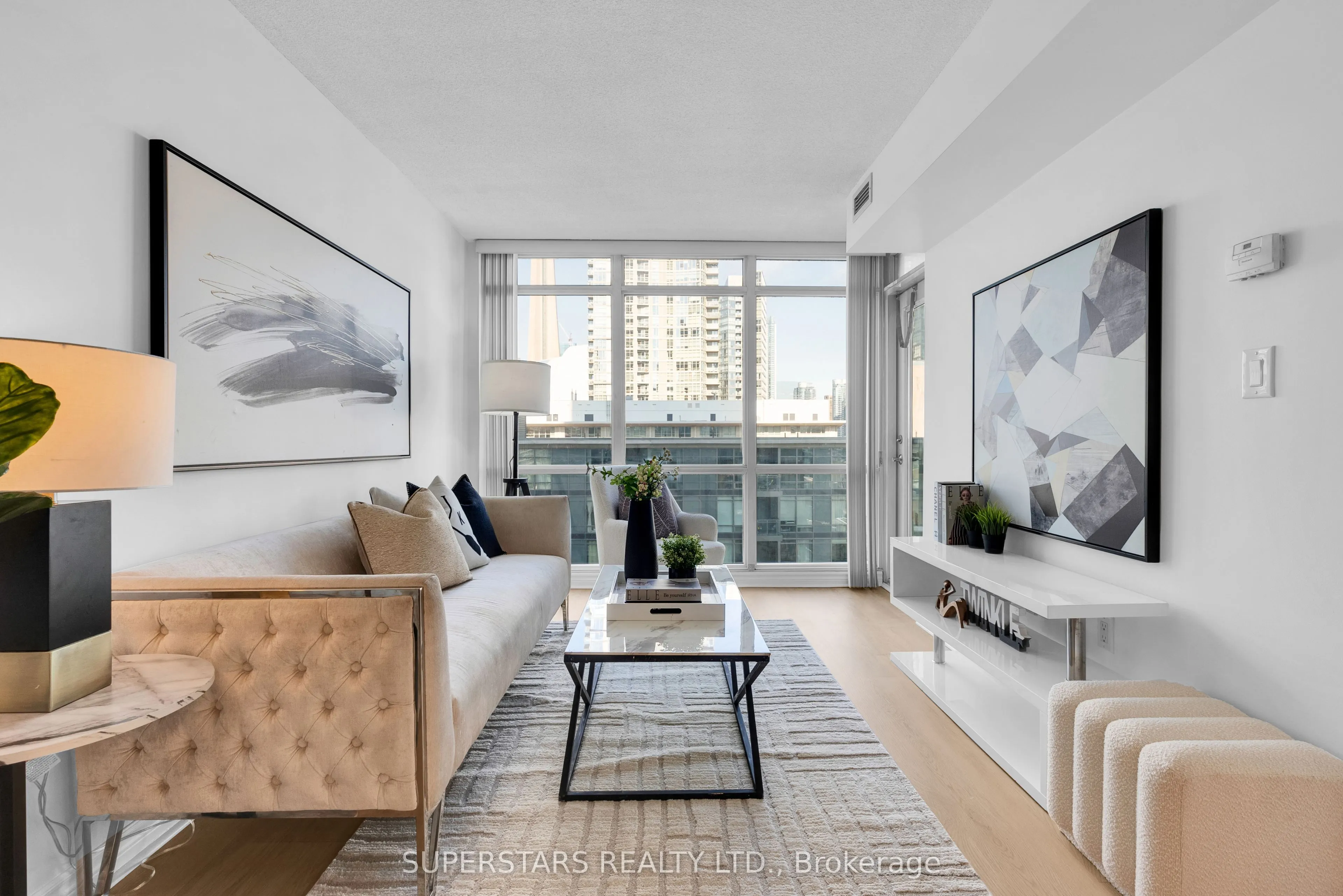 15 Fort York Boulevard, #1008