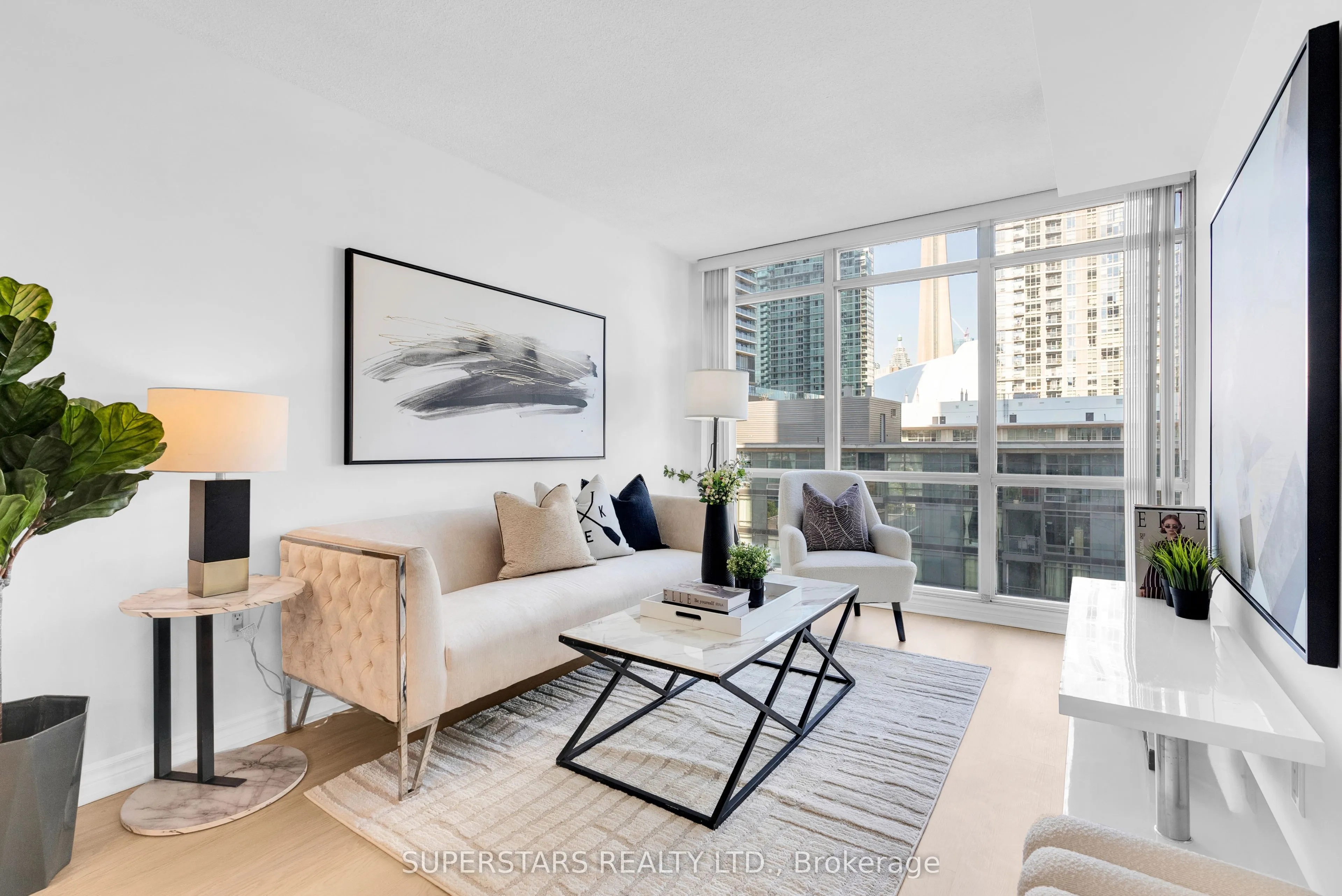 15 Fort York Boulevard, #1008