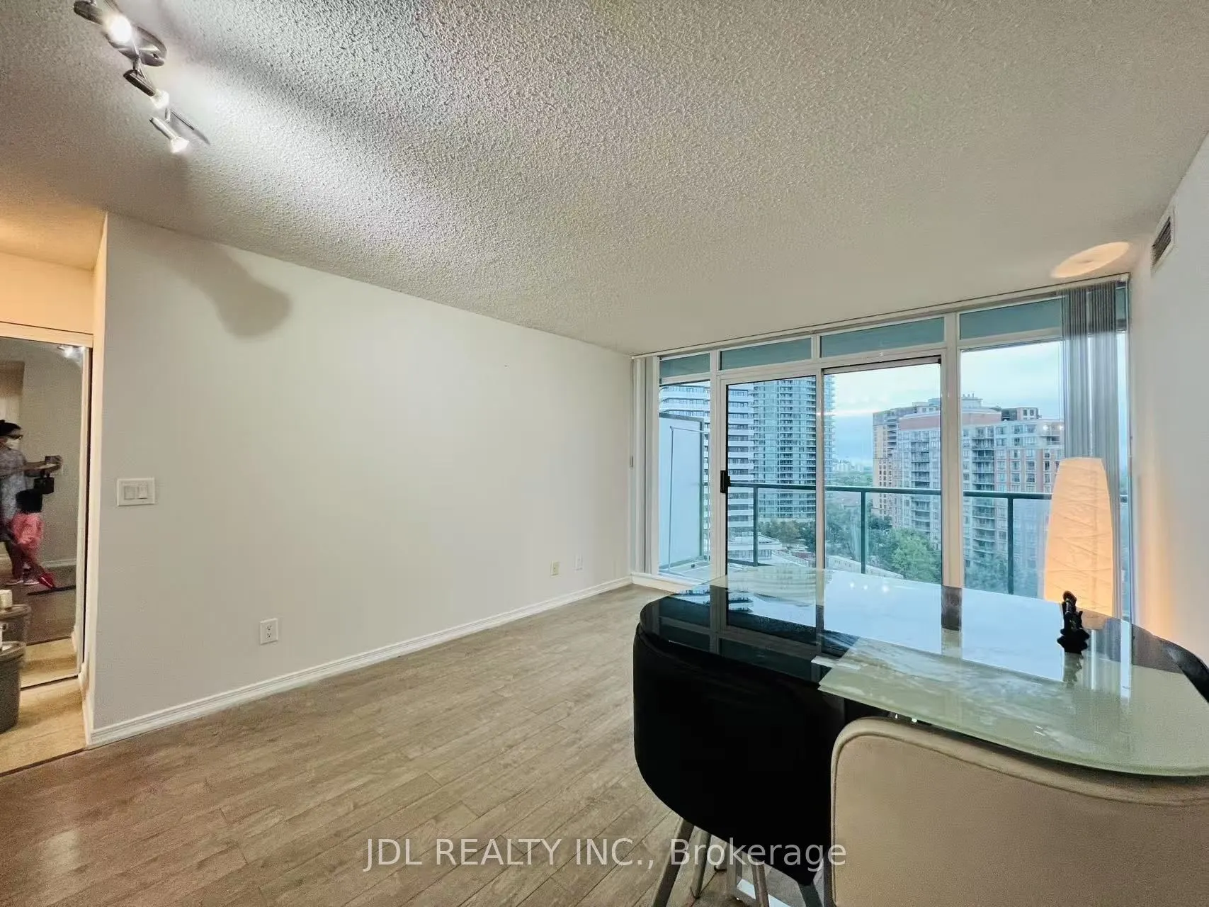 5500 Yonge Street, #1105