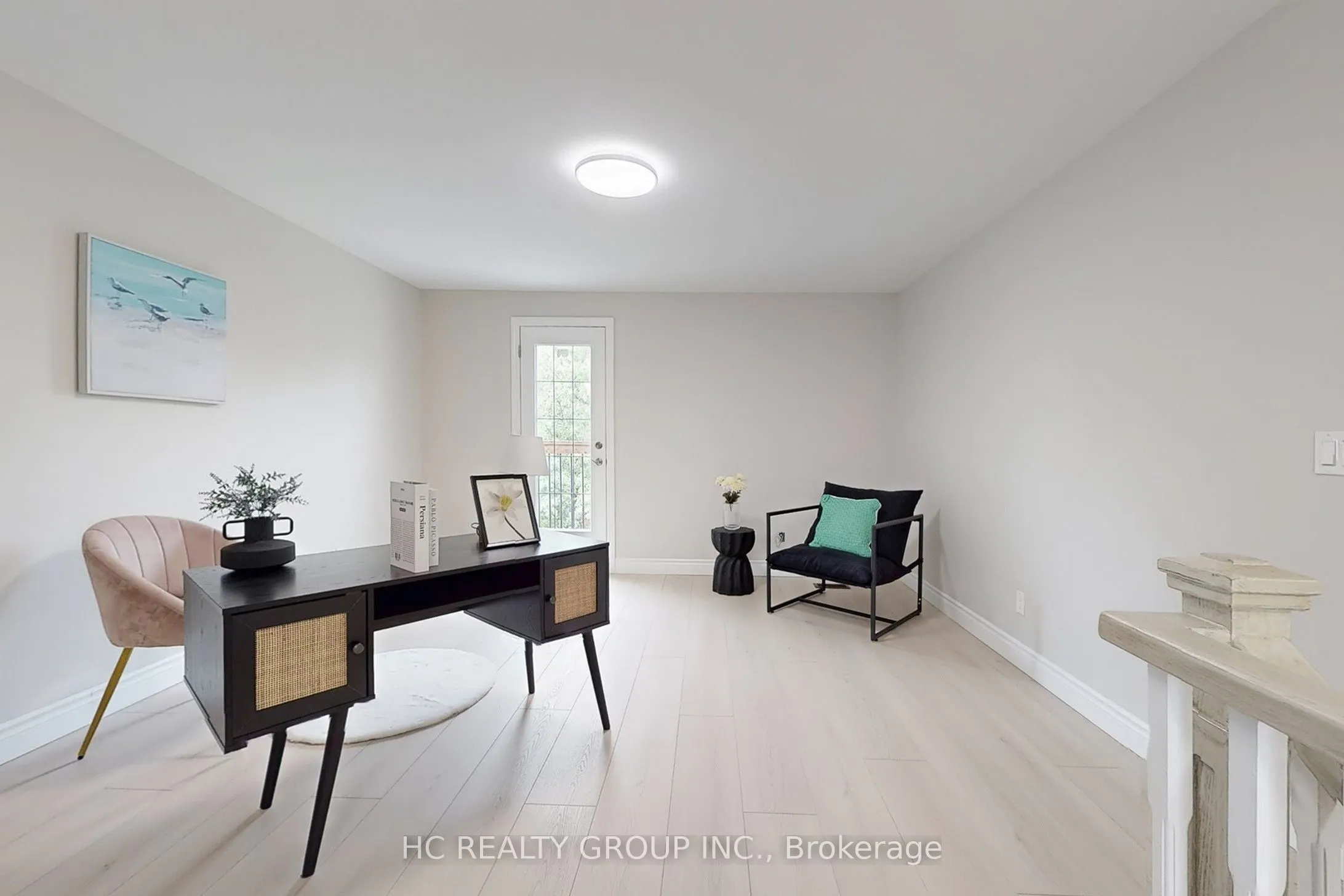 206B Finch Avenue W