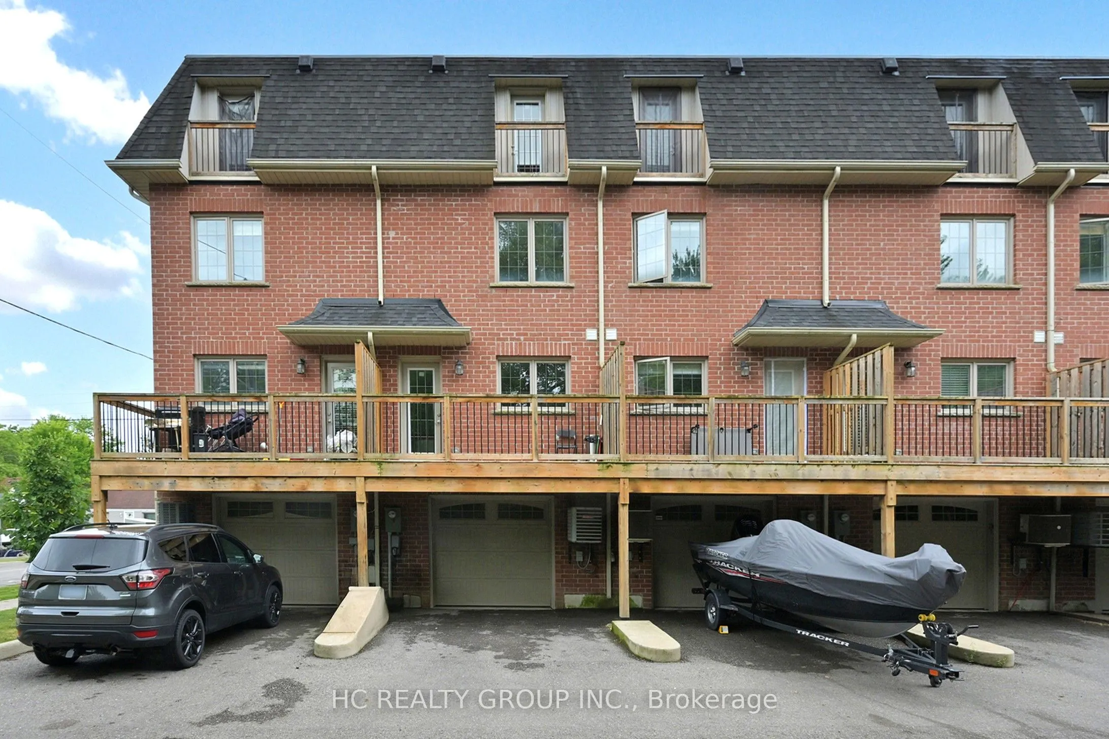 206B Finch Avenue W