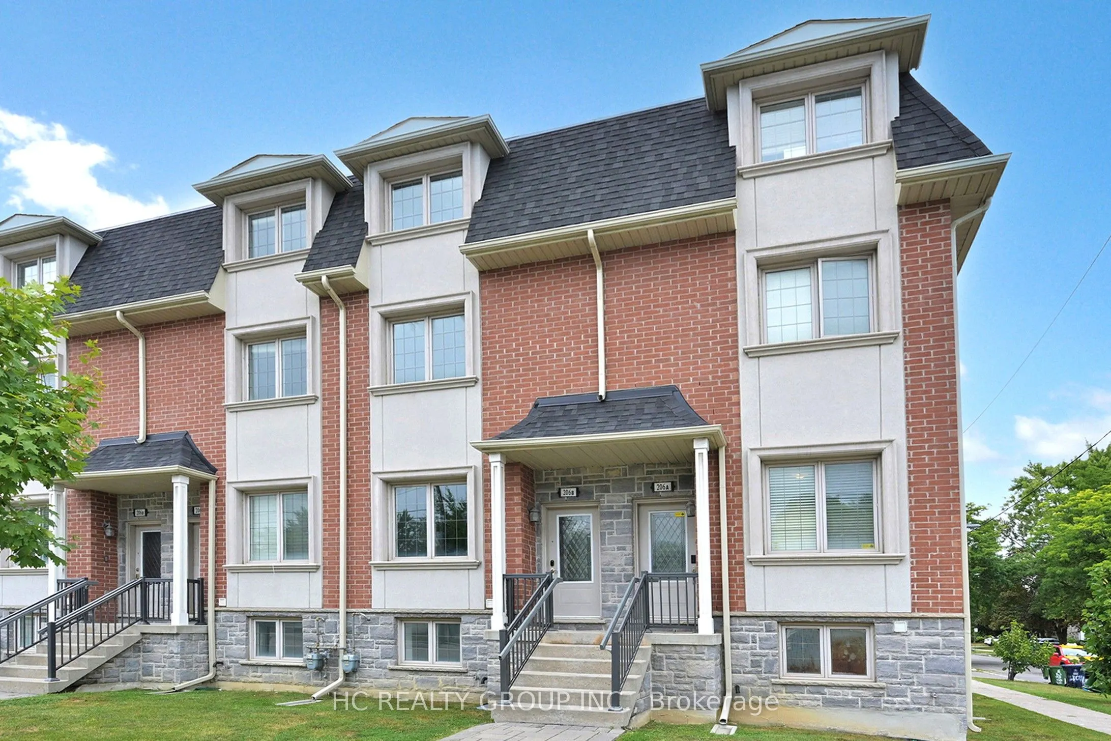 206B Finch Avenue W