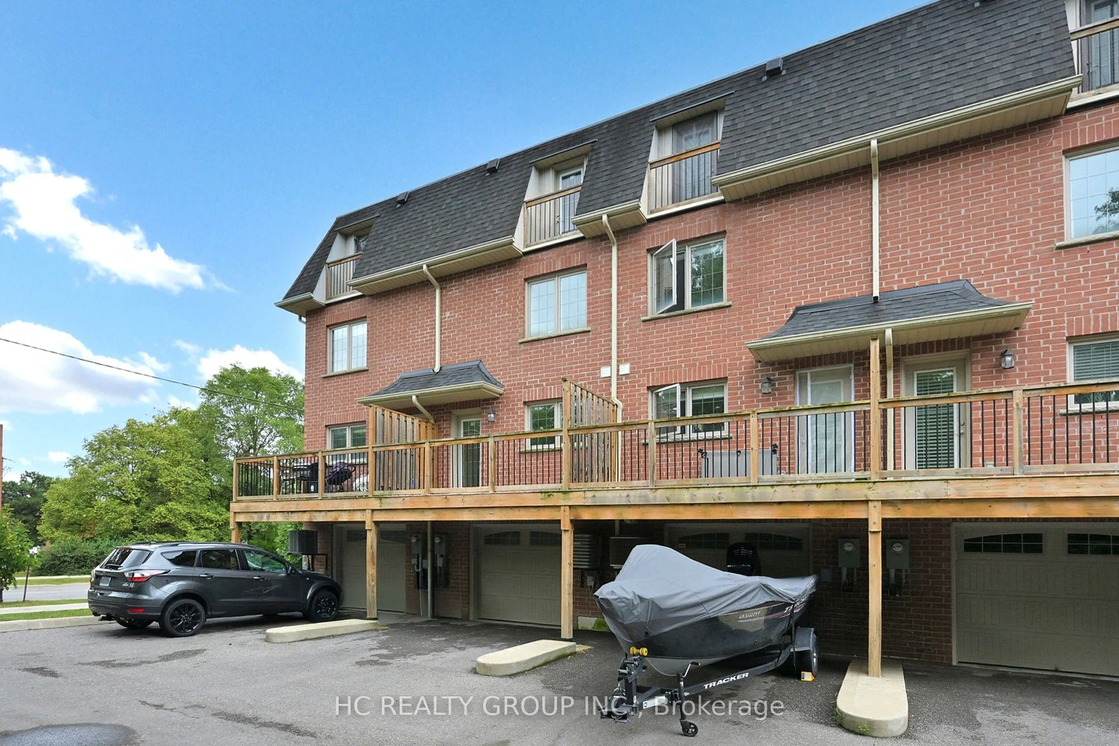 206B Finch Avenue W