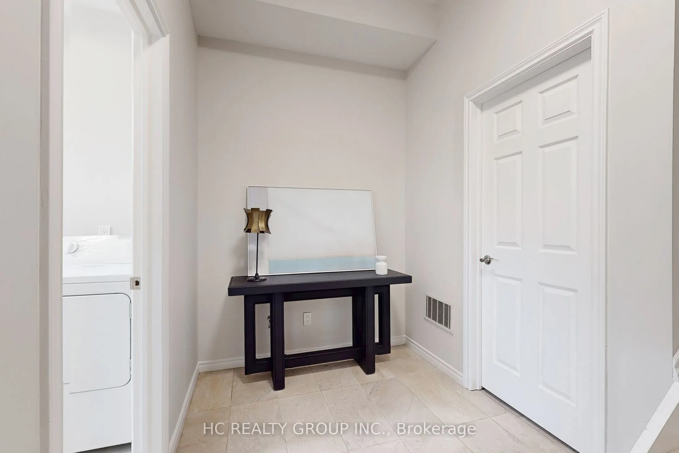 206B Finch Avenue W