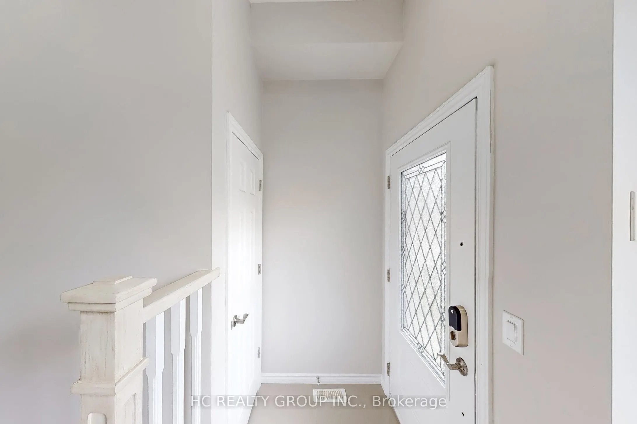 206B Finch Avenue W