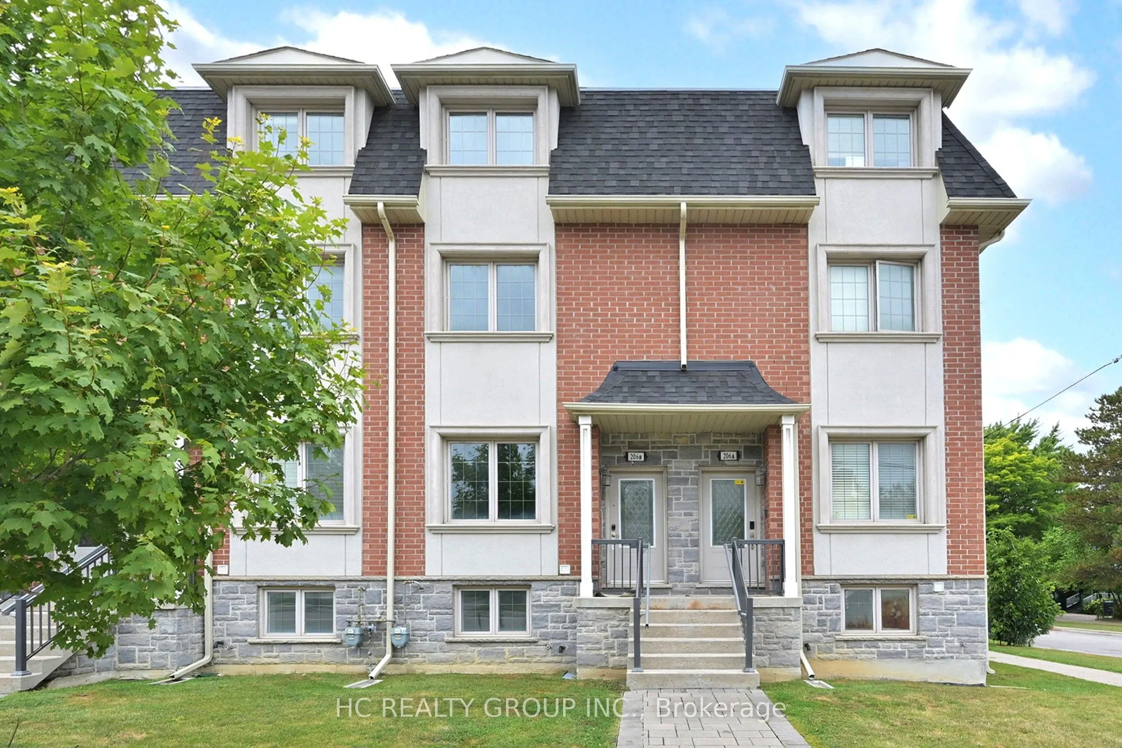 206B Finch Avenue W