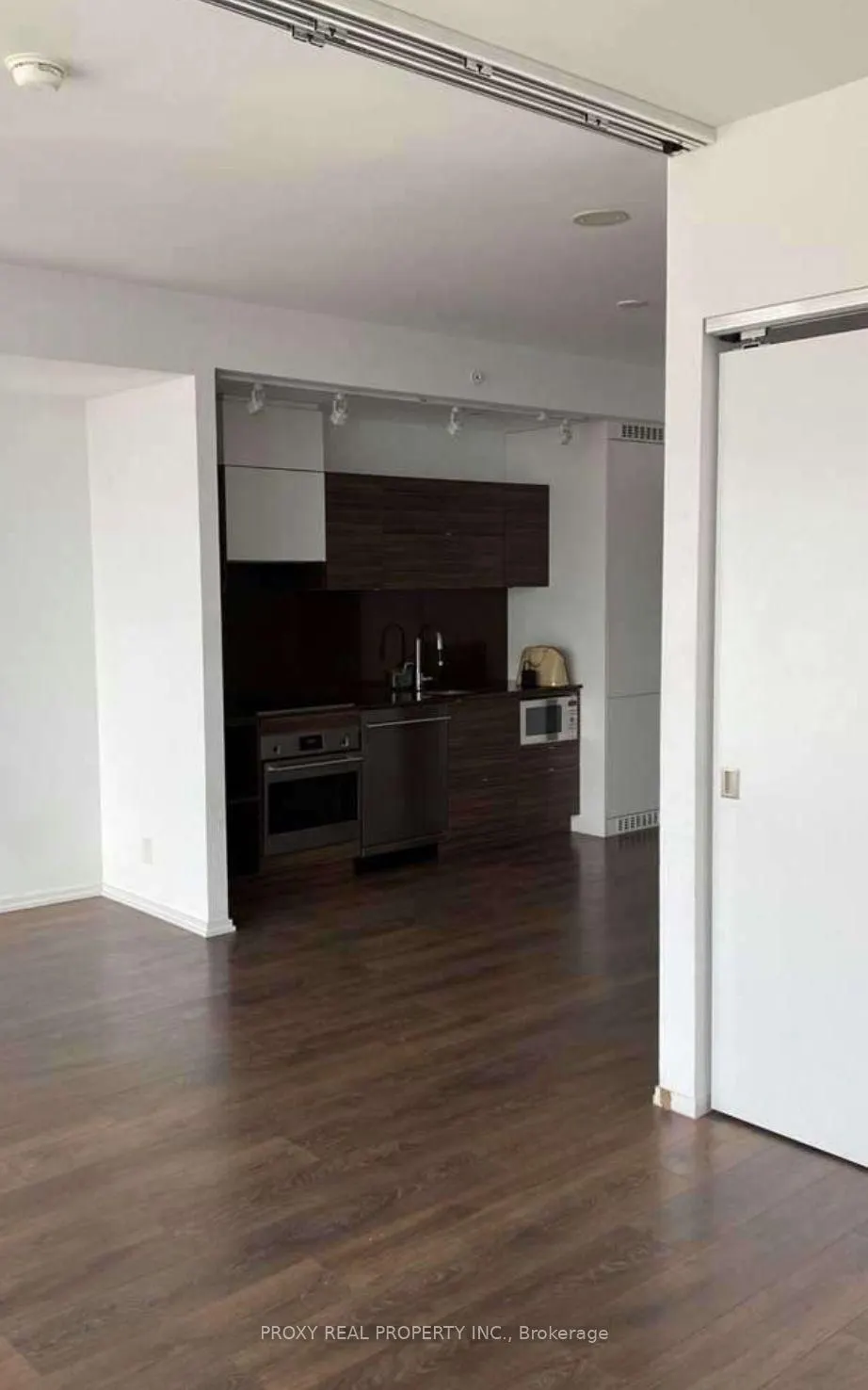 125 Peter Street, #2404