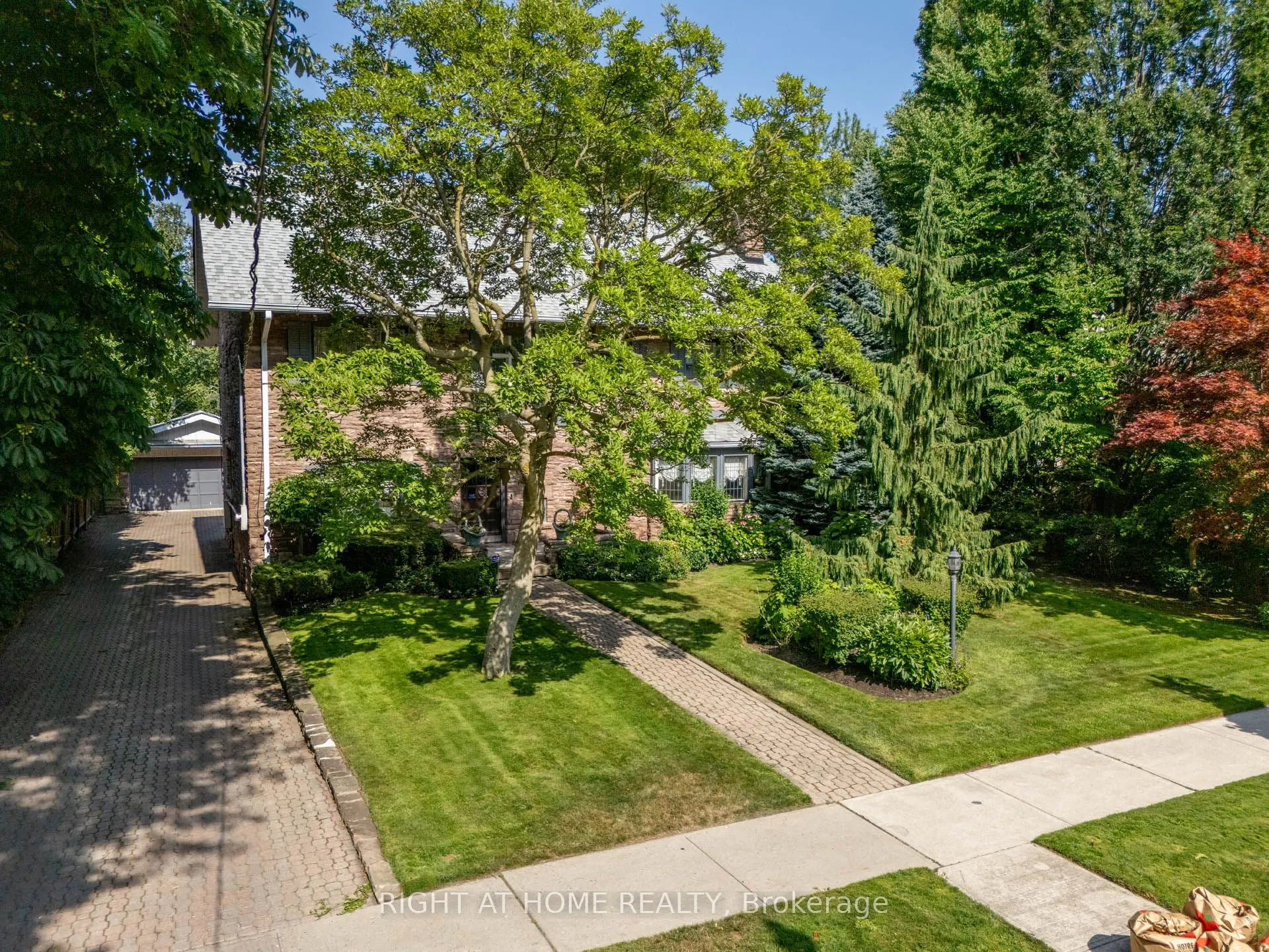287 RUSSELL HILL Road