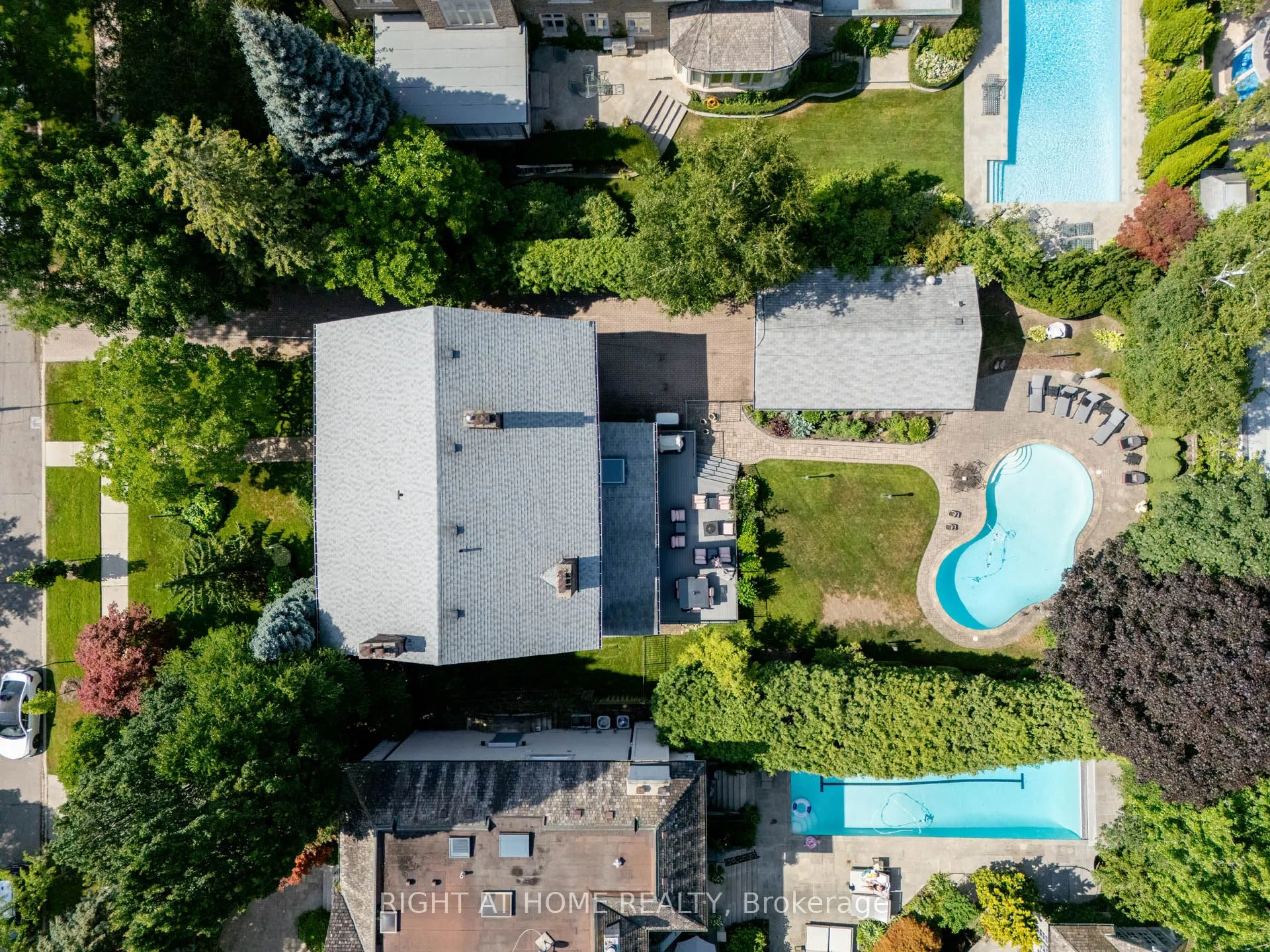 287 RUSSELL HILL Road