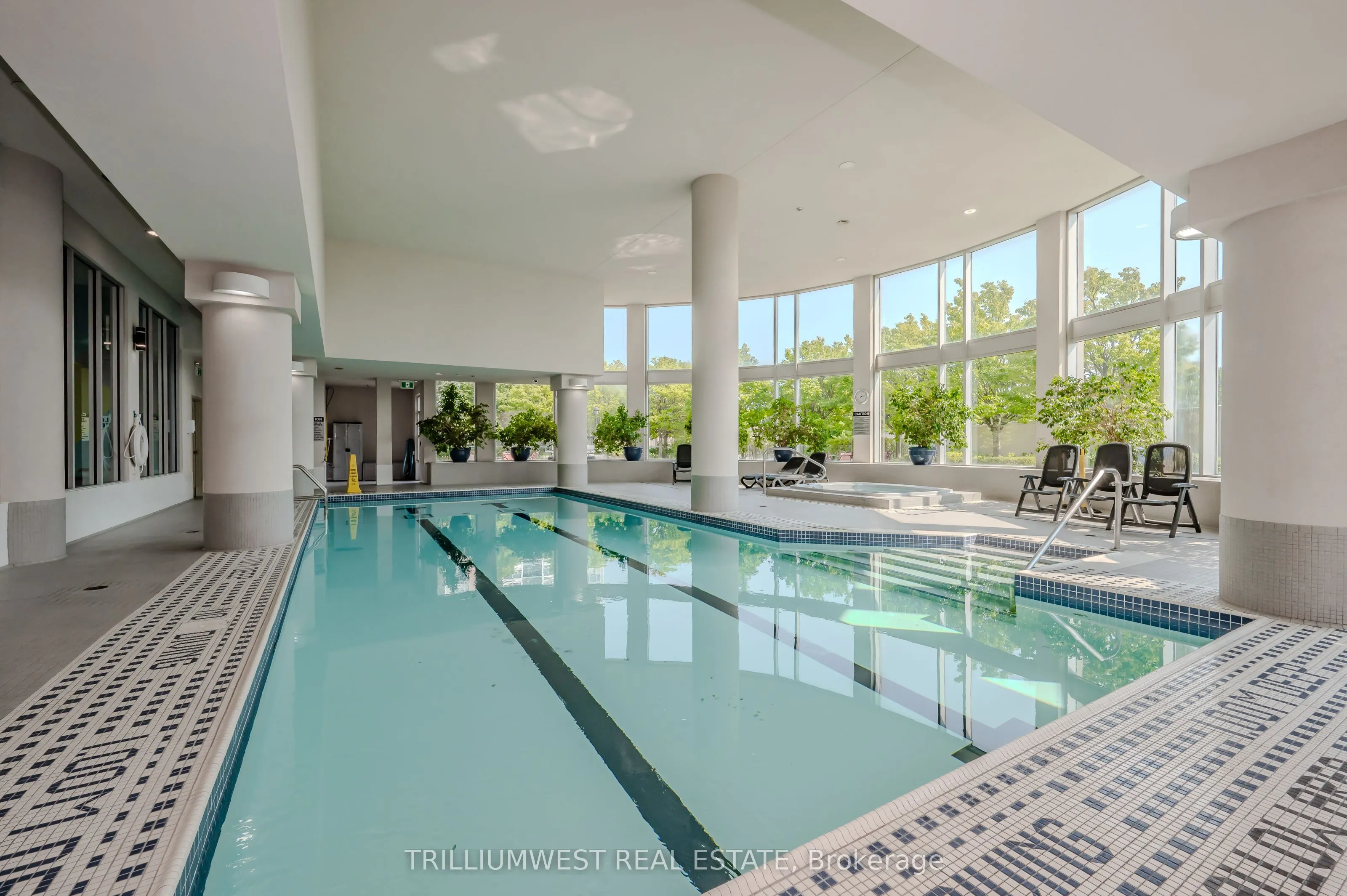 17 Barberry Place, #2111